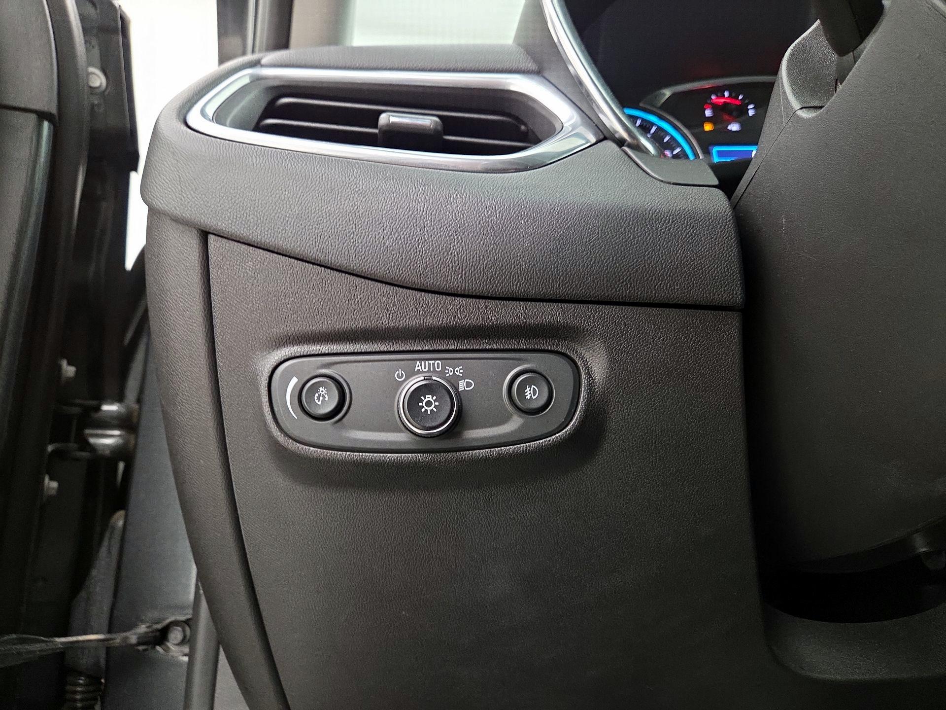 Thumbnail: 2020 Chevrolet Equinox - 13