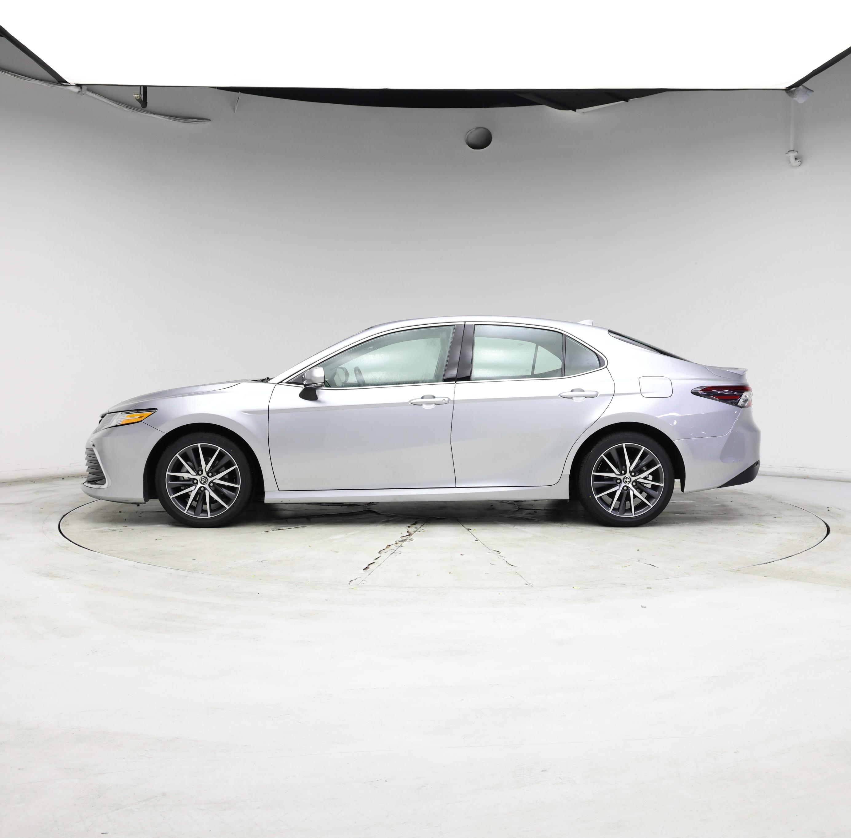 Thumbnail: 2024 Toyota Camry - 3