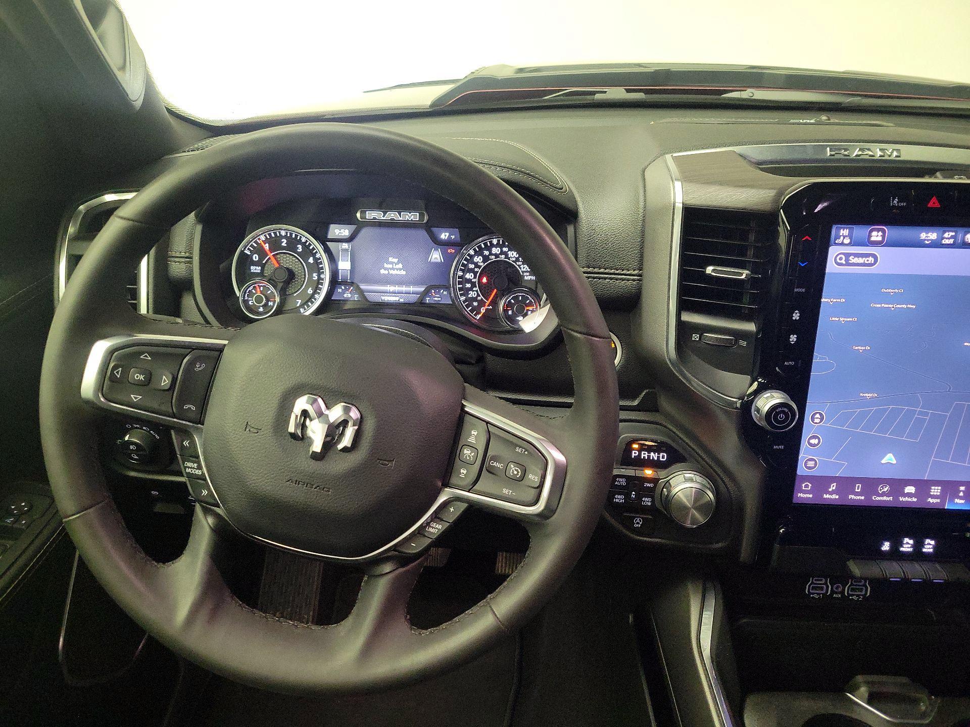 Thumbnail: 2025 RAM 1500 - 10