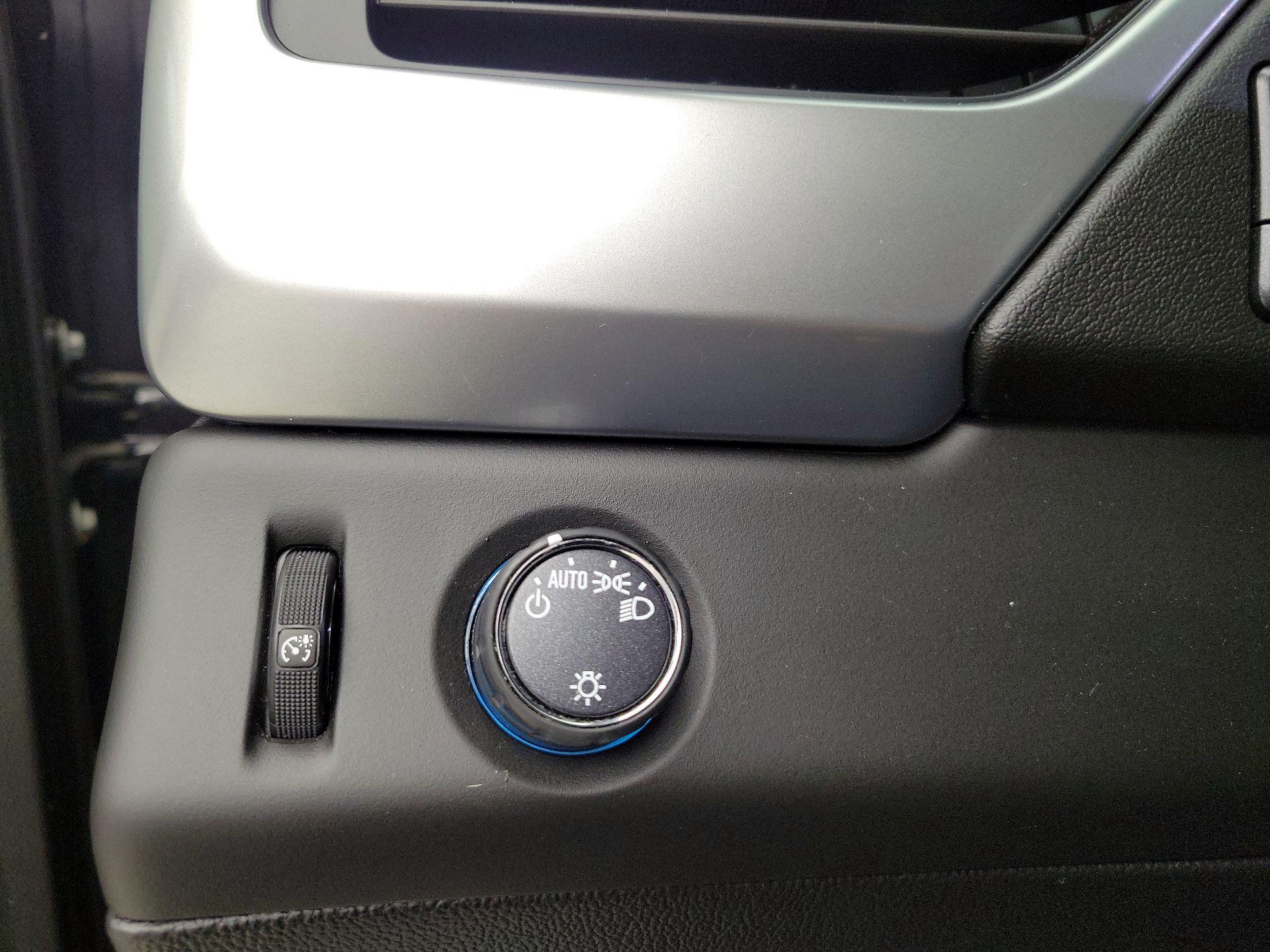 Thumbnail: 2020 Chevrolet Tahoe - 13