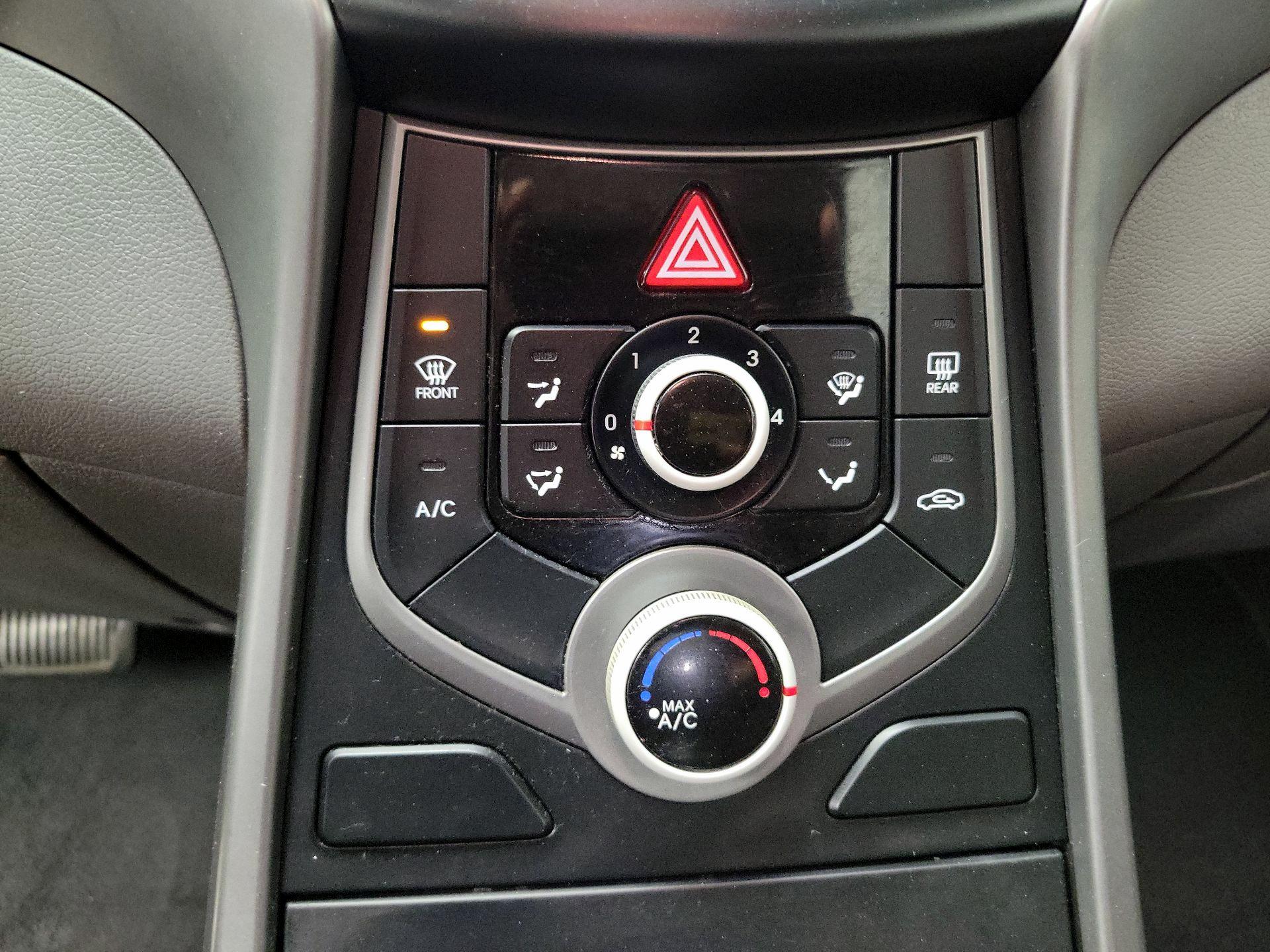 Thumbnail: 2016 Hyundai Elantra - 15