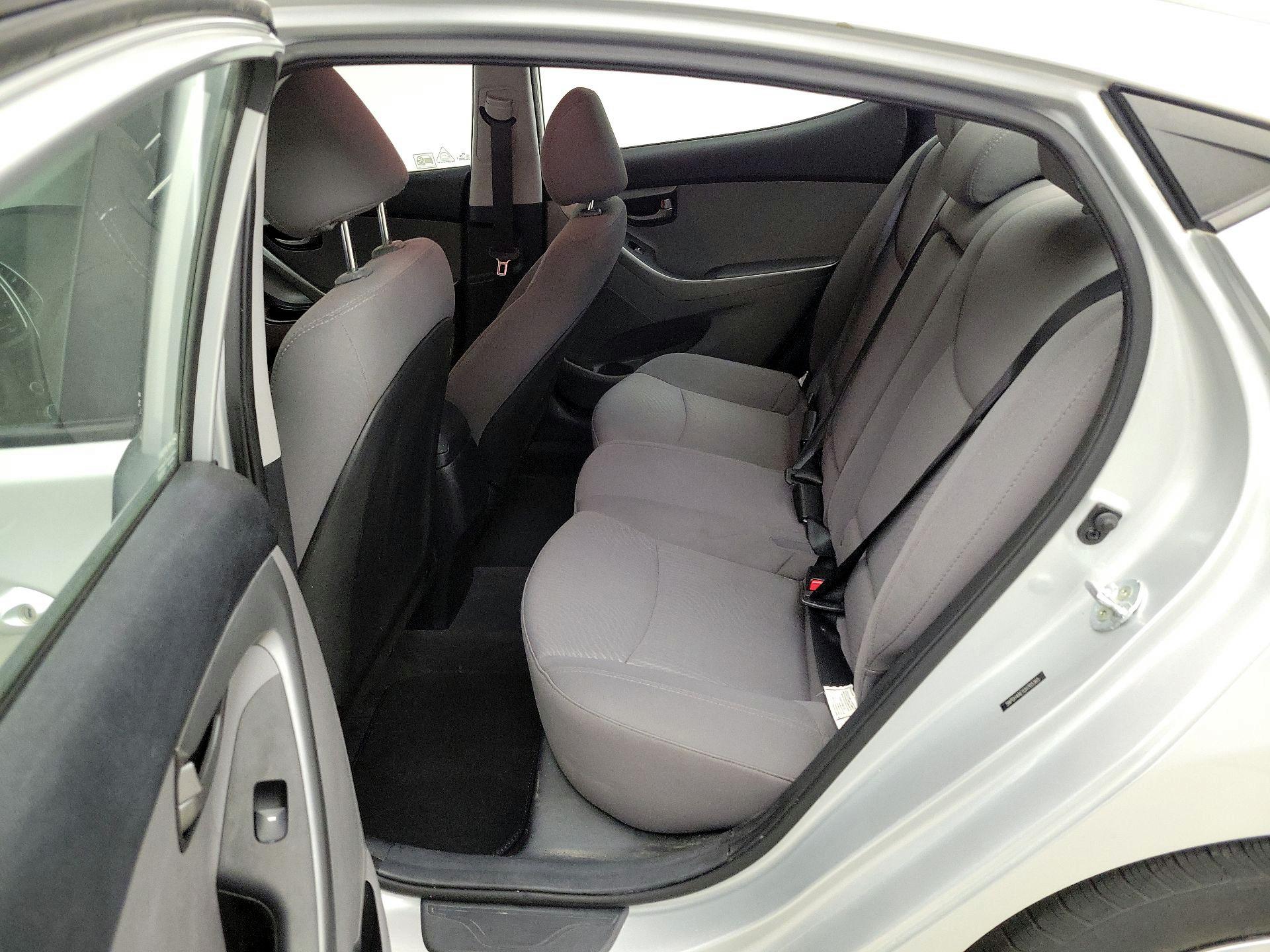 Thumbnail: 2016 Hyundai Elantra - 18