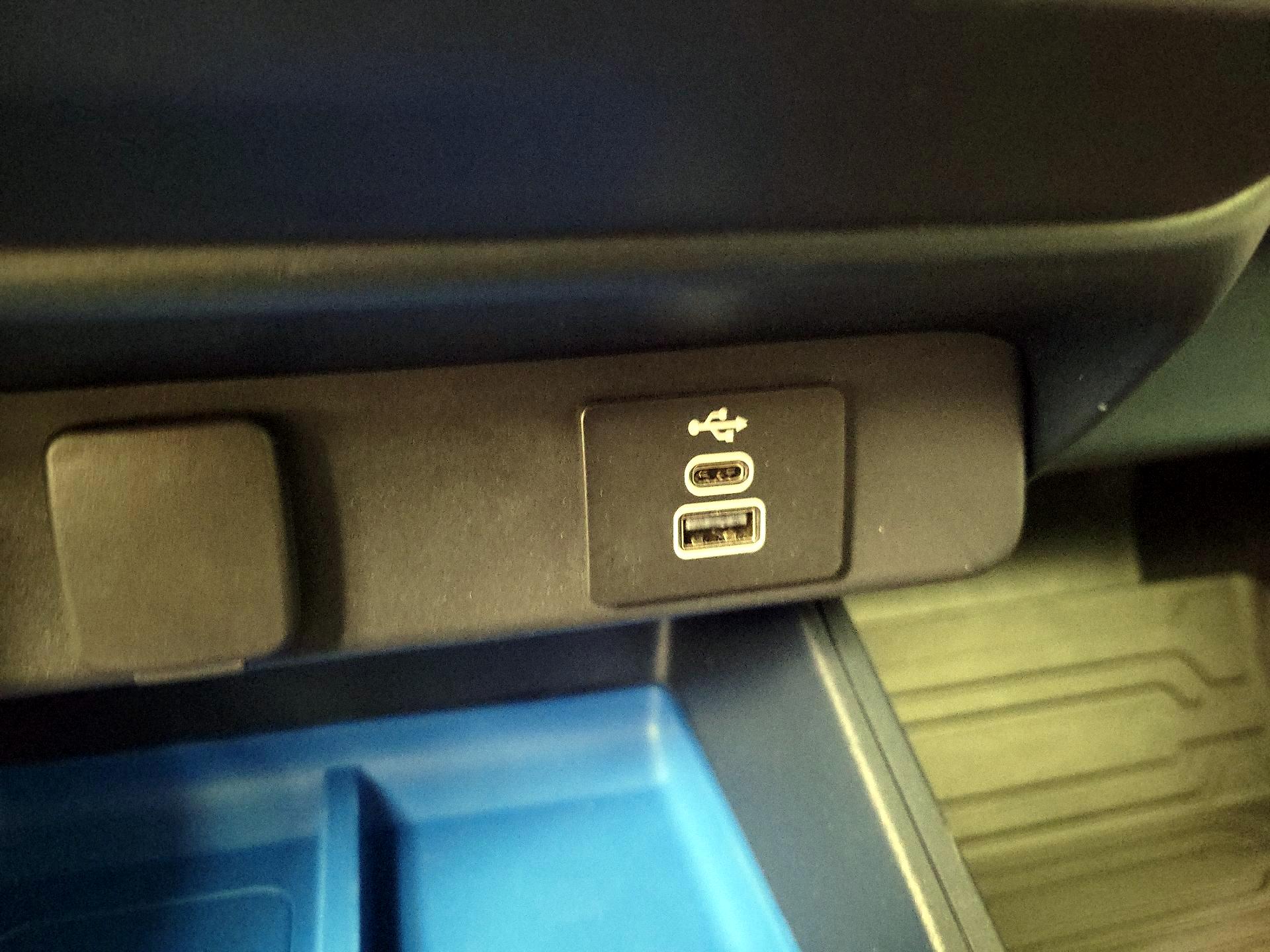 Thumbnail: 2025 Ford Maverick - 18