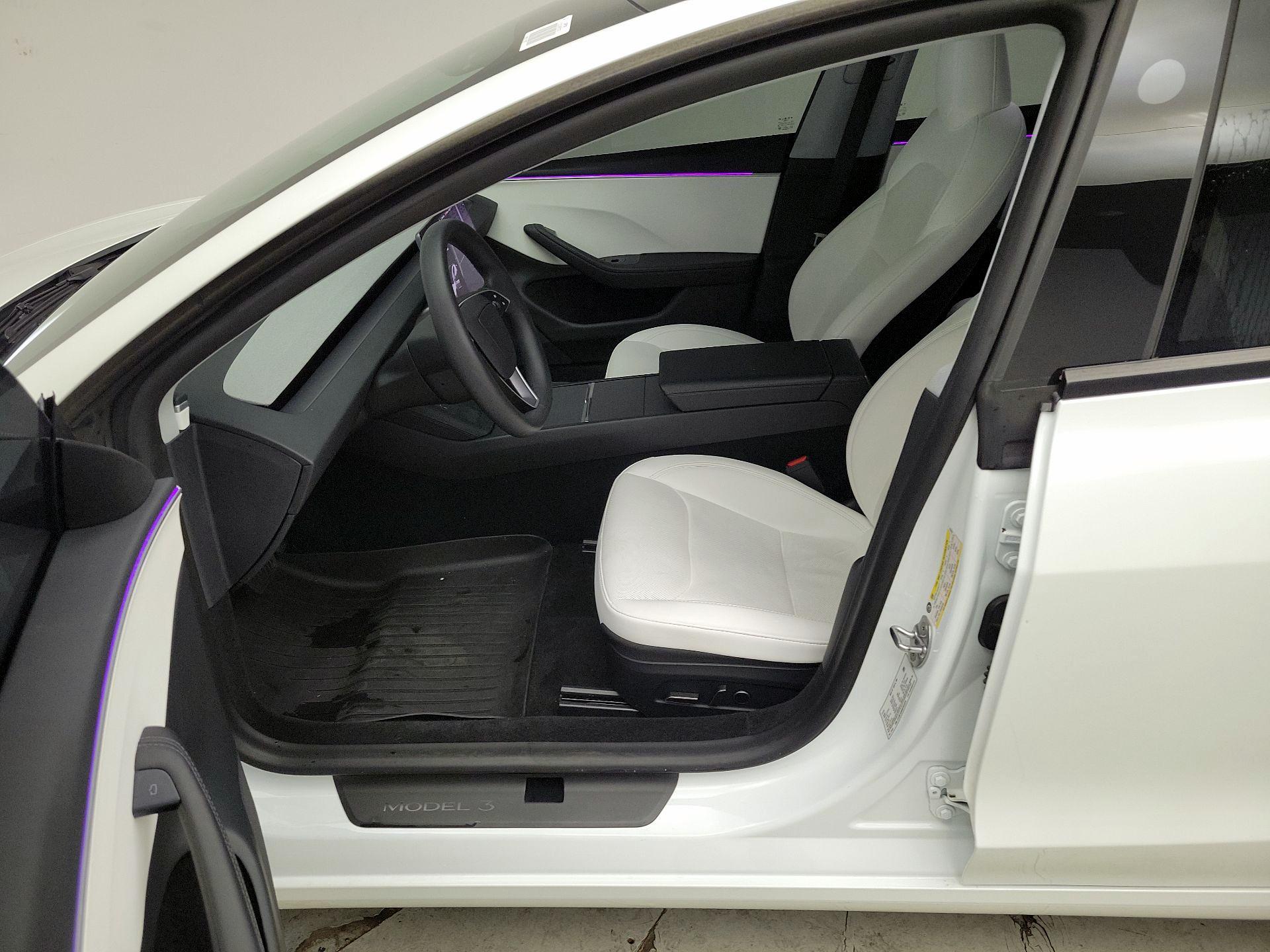 Thumbnail: 2025 Tesla Model 3 - 11