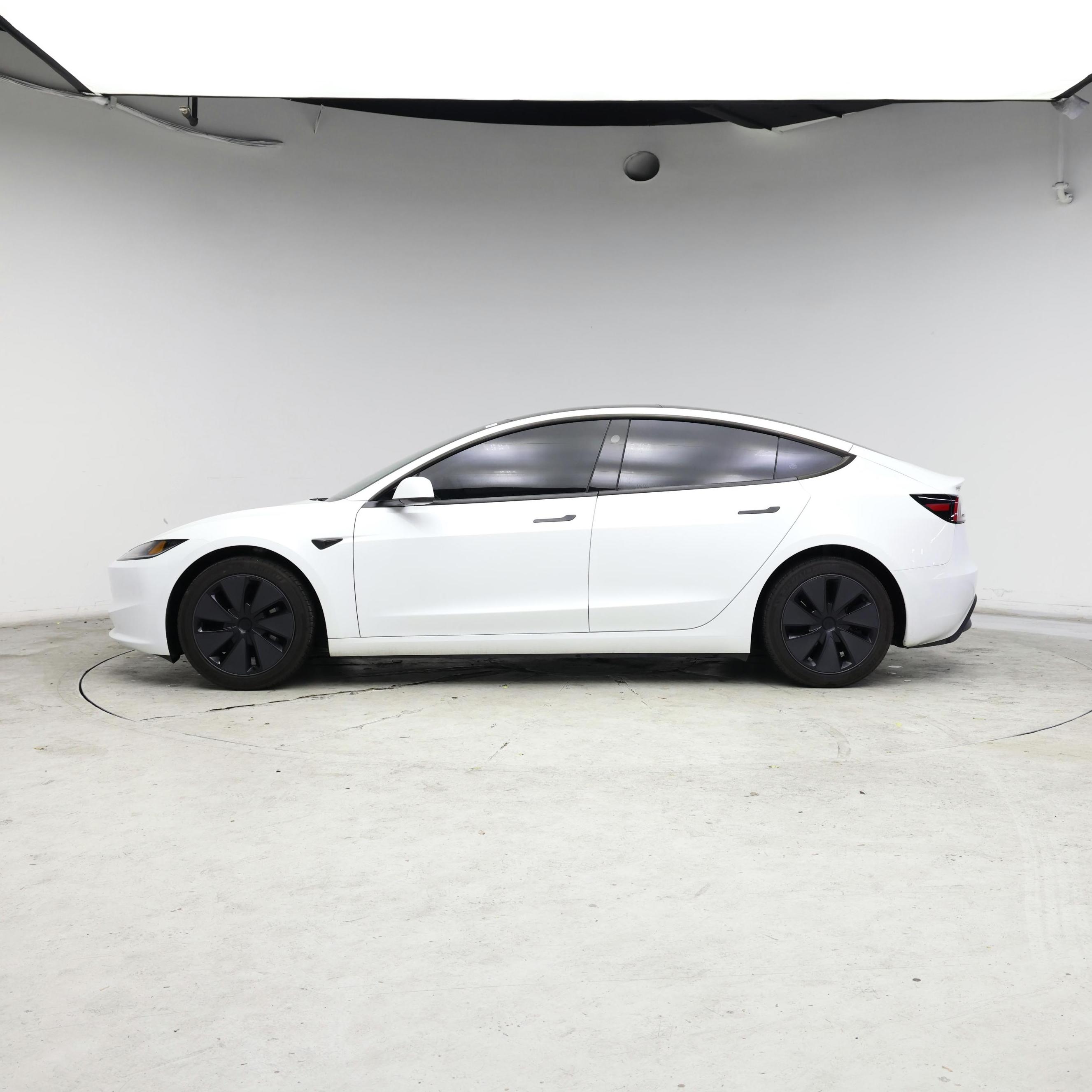 Thumbnail: 2025 Tesla Model 3 - 3