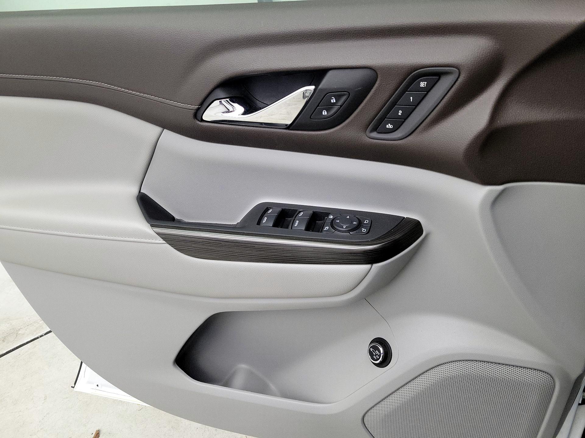 Thumbnail: 2023 GMC Acadia - 12
