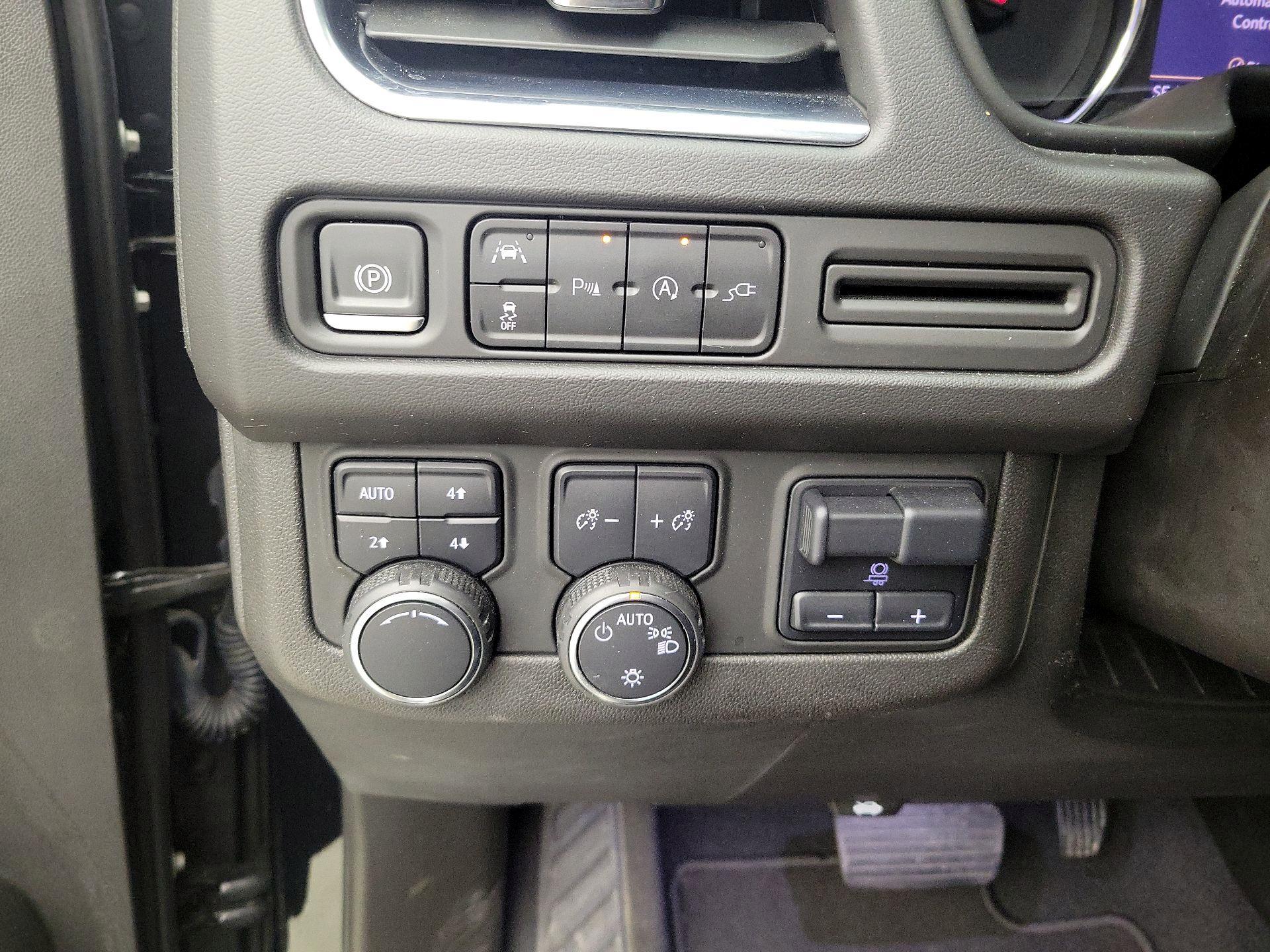 Thumbnail: 2021 Chevrolet Tahoe - 13