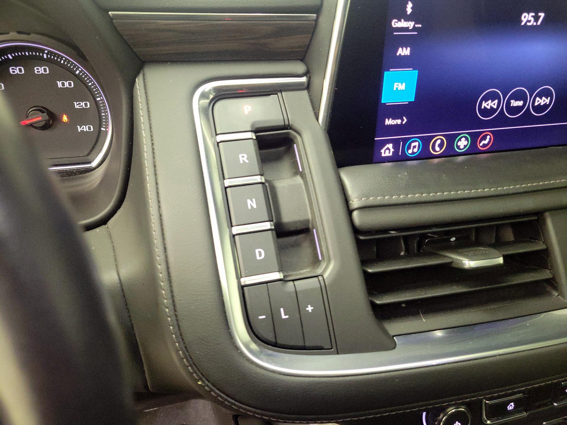 Thumbnail: 2021 Chevrolet Tahoe - 18