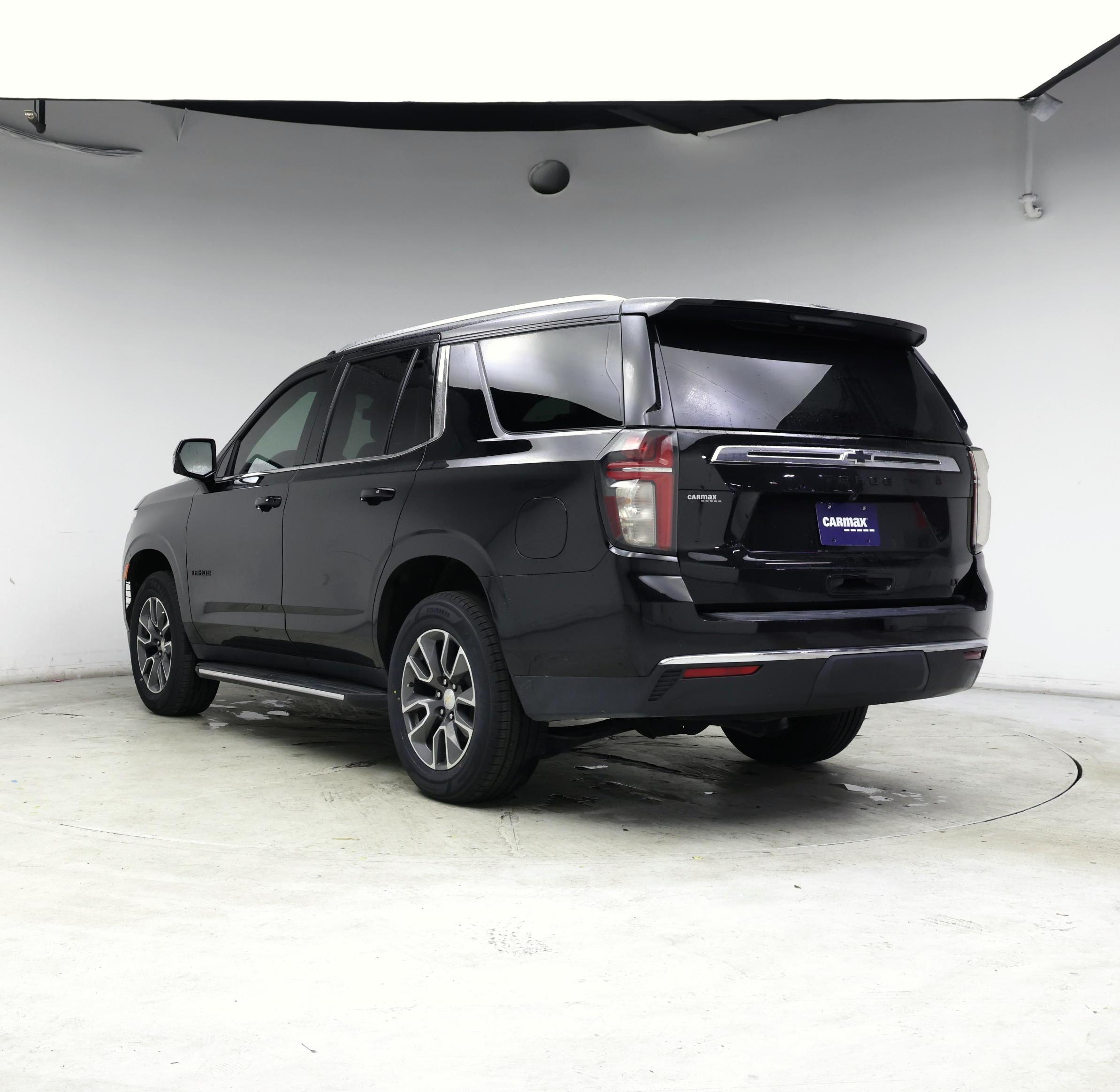 Thumbnail: 2021 Chevrolet Tahoe - 2