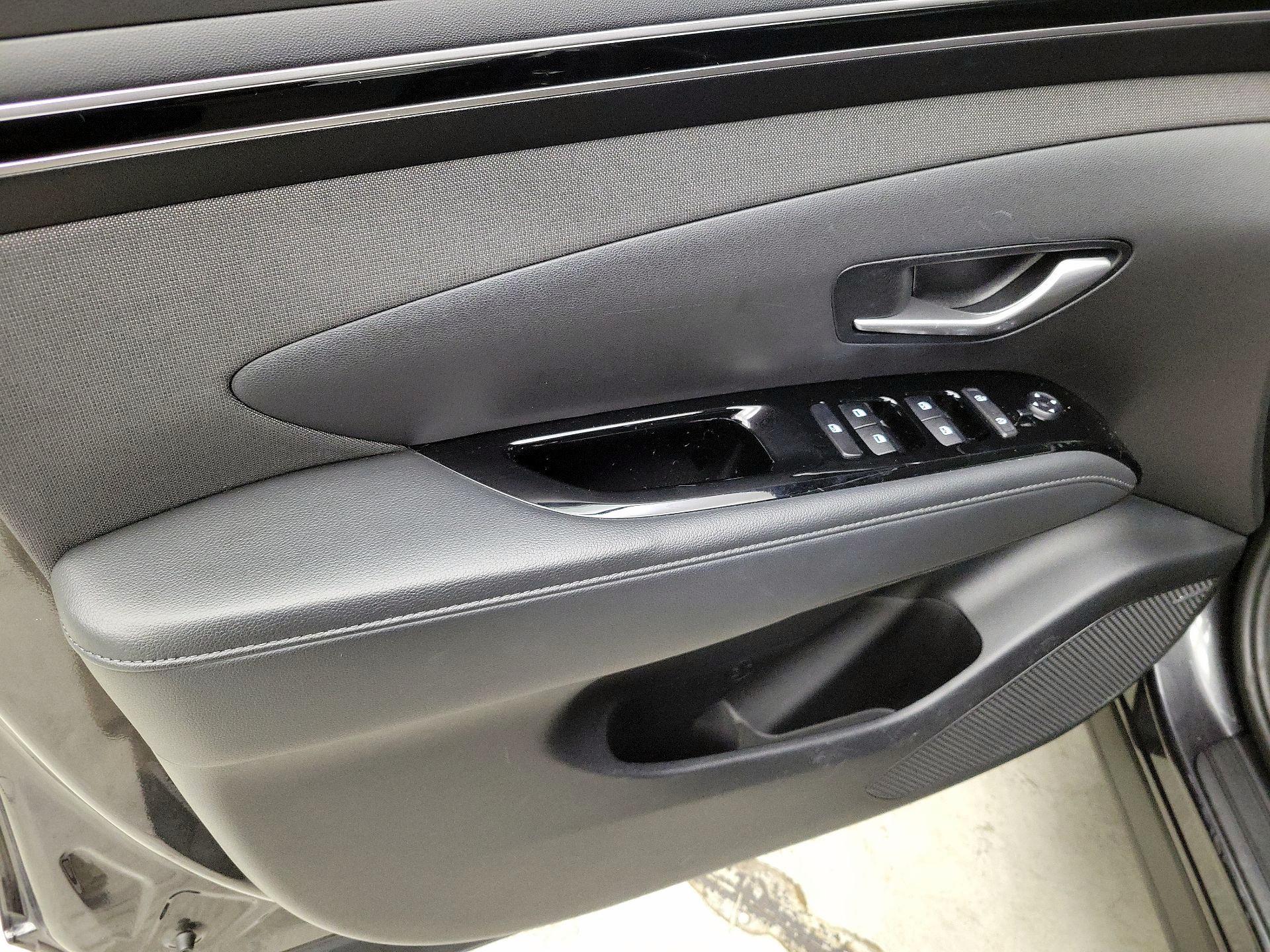 Thumbnail: 2022 Hyundai Tucson - 12