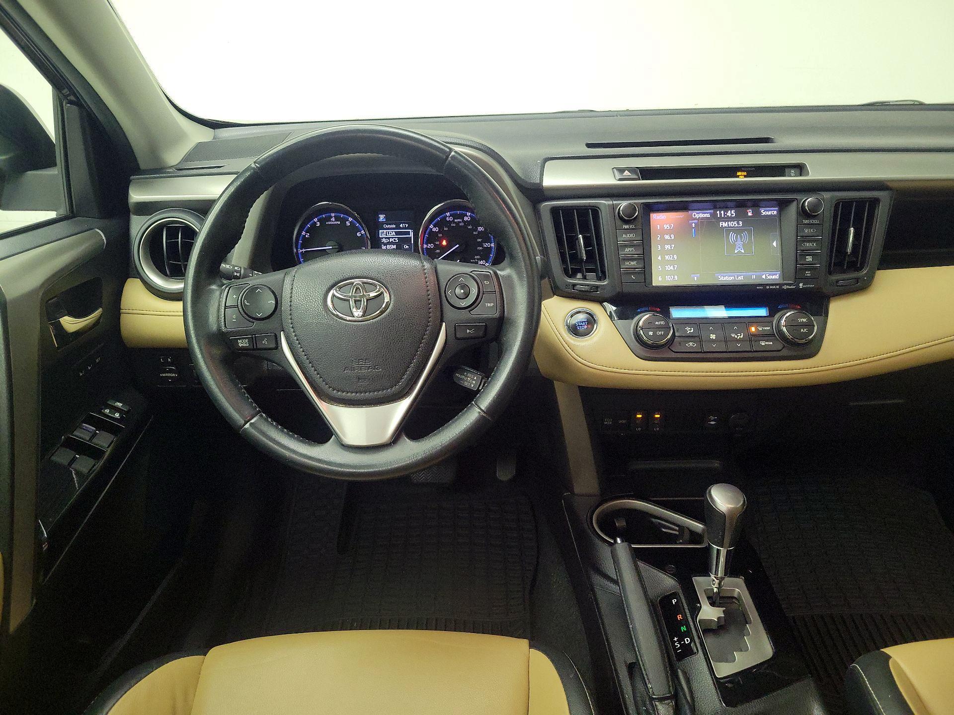 Thumbnail: 2016 Toyota RAV4 - 10