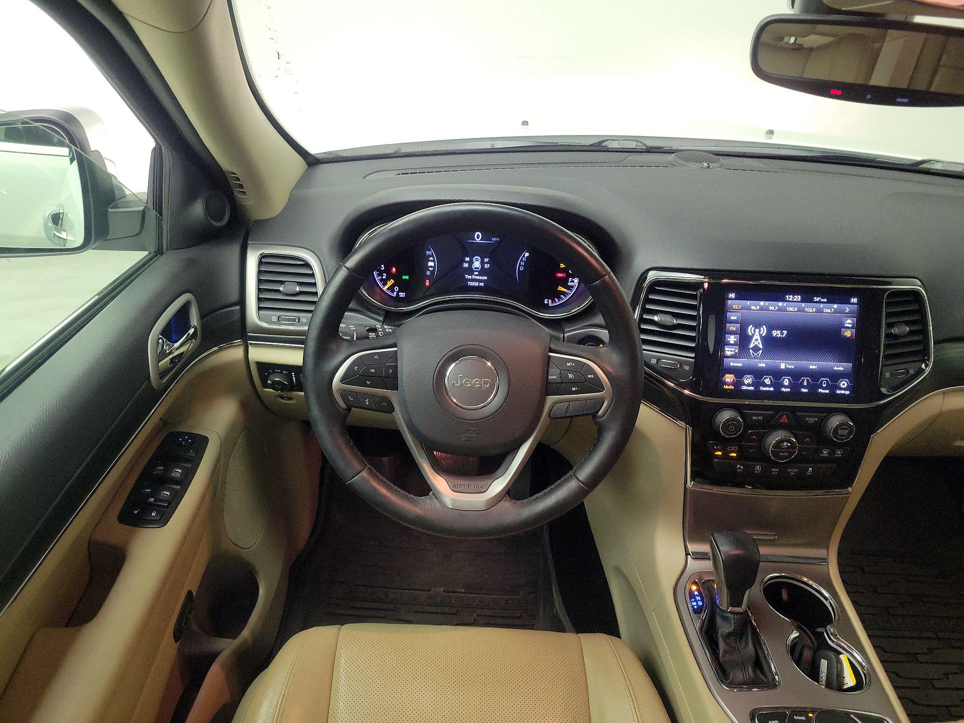 Thumbnail: 2021 Jeep Grand Cherokee - 10