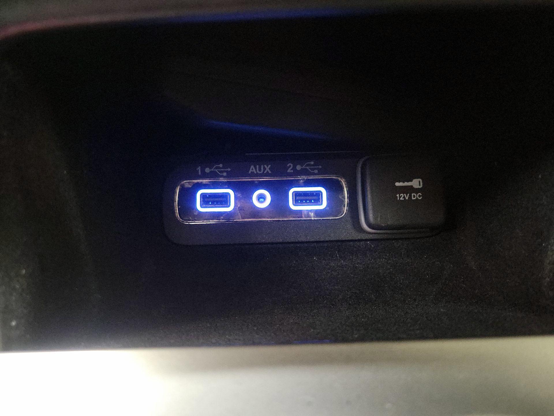 Thumbnail: 2021 Jeep Grand Cherokee - 18