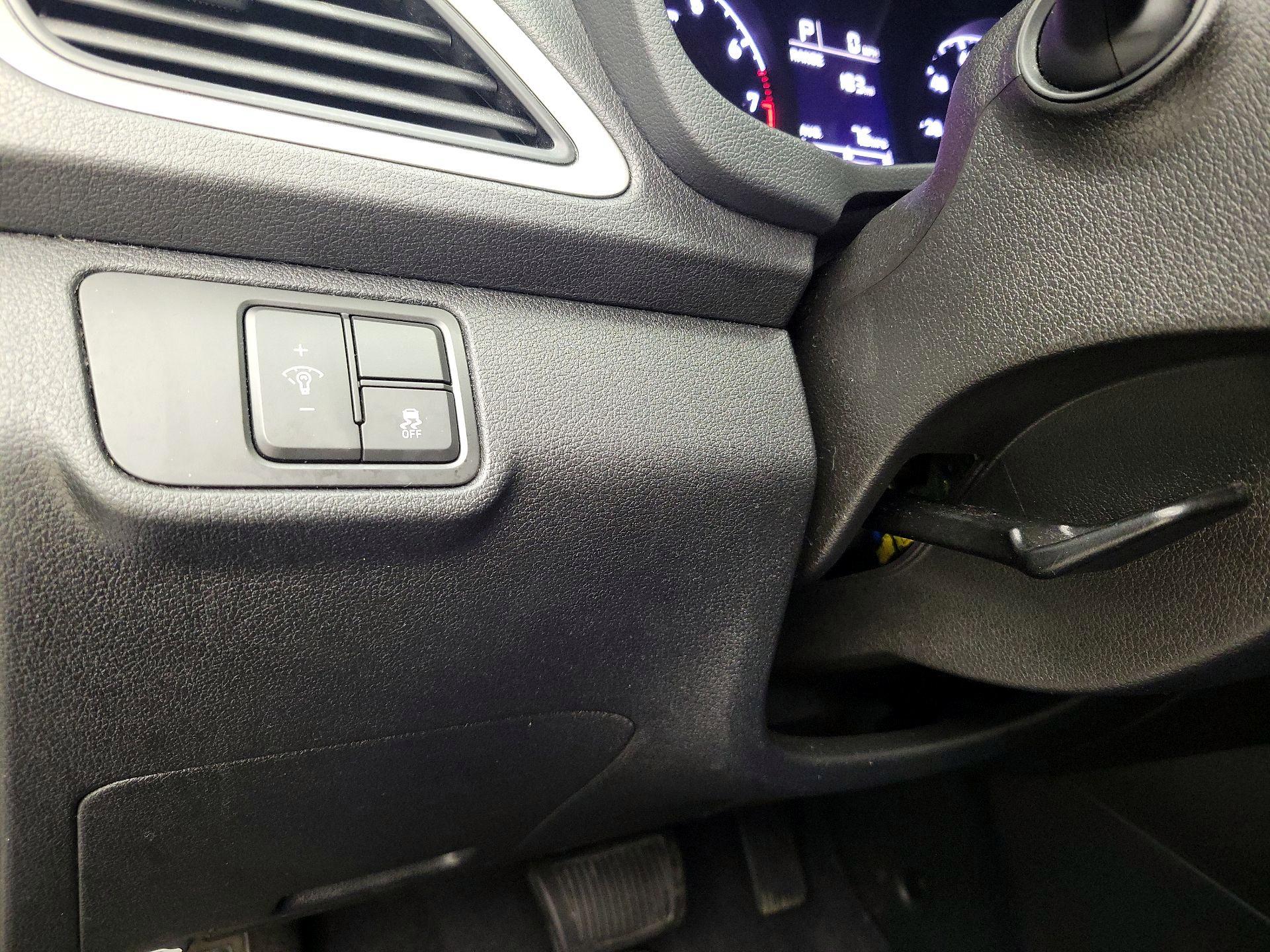 Thumbnail: 2020 Hyundai Accent - 13