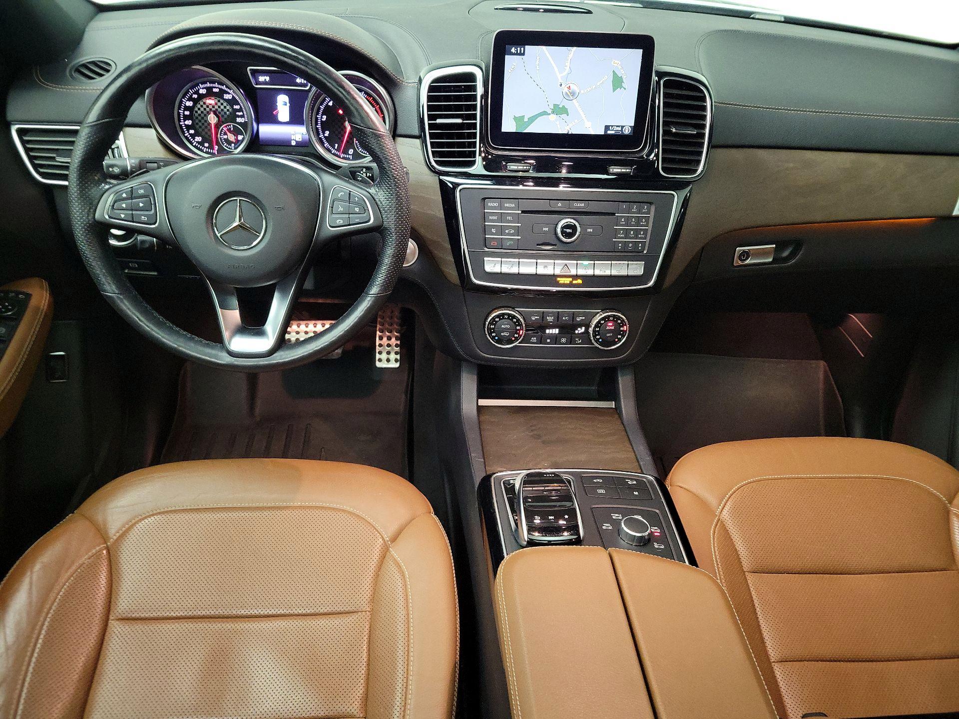 Thumbnail: 2017 Mercedes-Benz GLE - 9