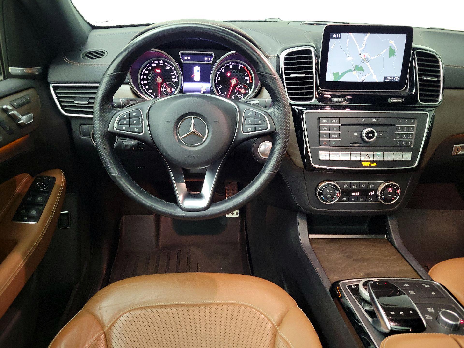 Thumbnail: 2017 Mercedes-Benz GLE - 10