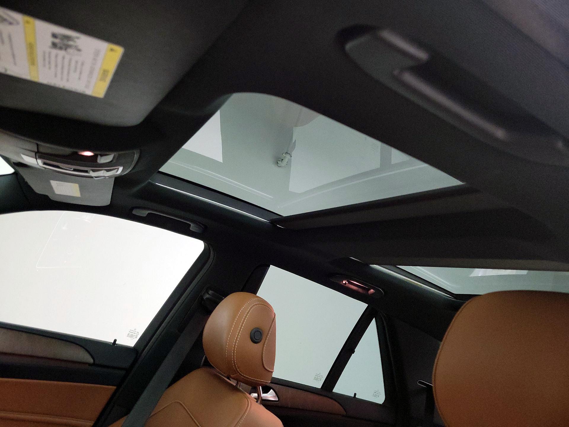 Thumbnail: 2017 Mercedes-Benz GLE - 20