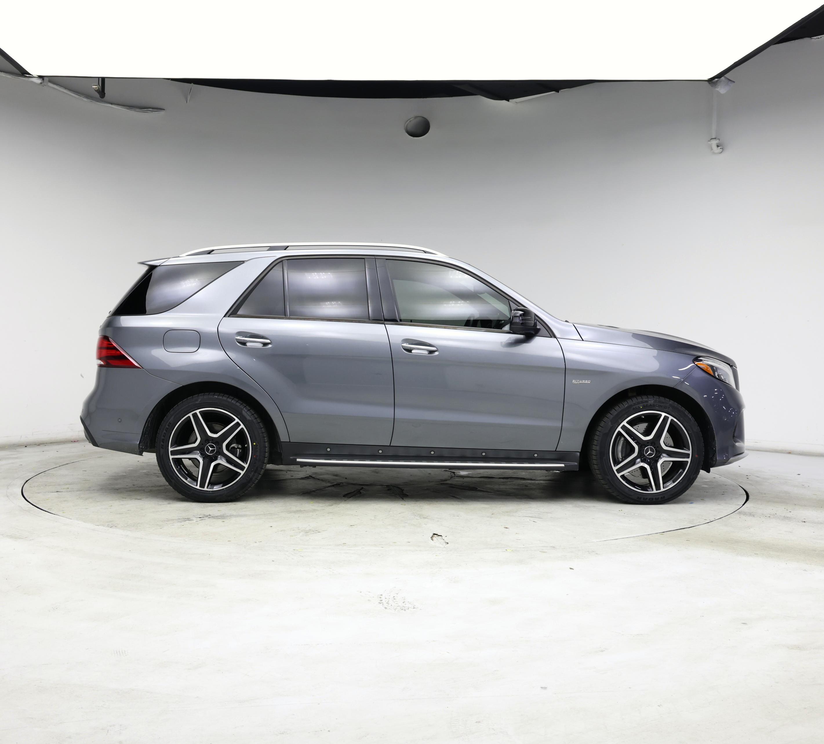 Thumbnail: 2017 Mercedes-Benz GLE - 7