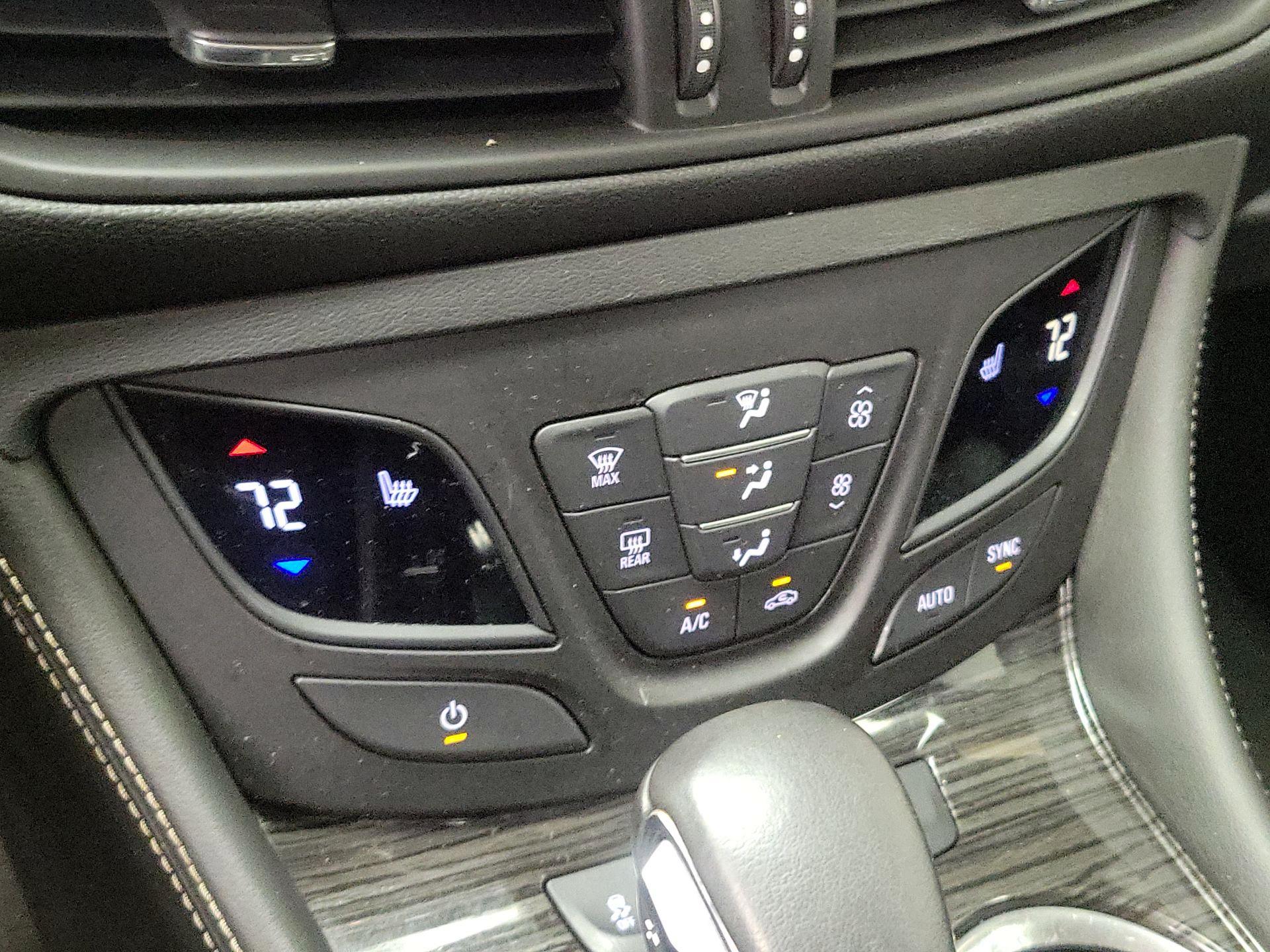 Thumbnail: 2017 Buick Envision - 16