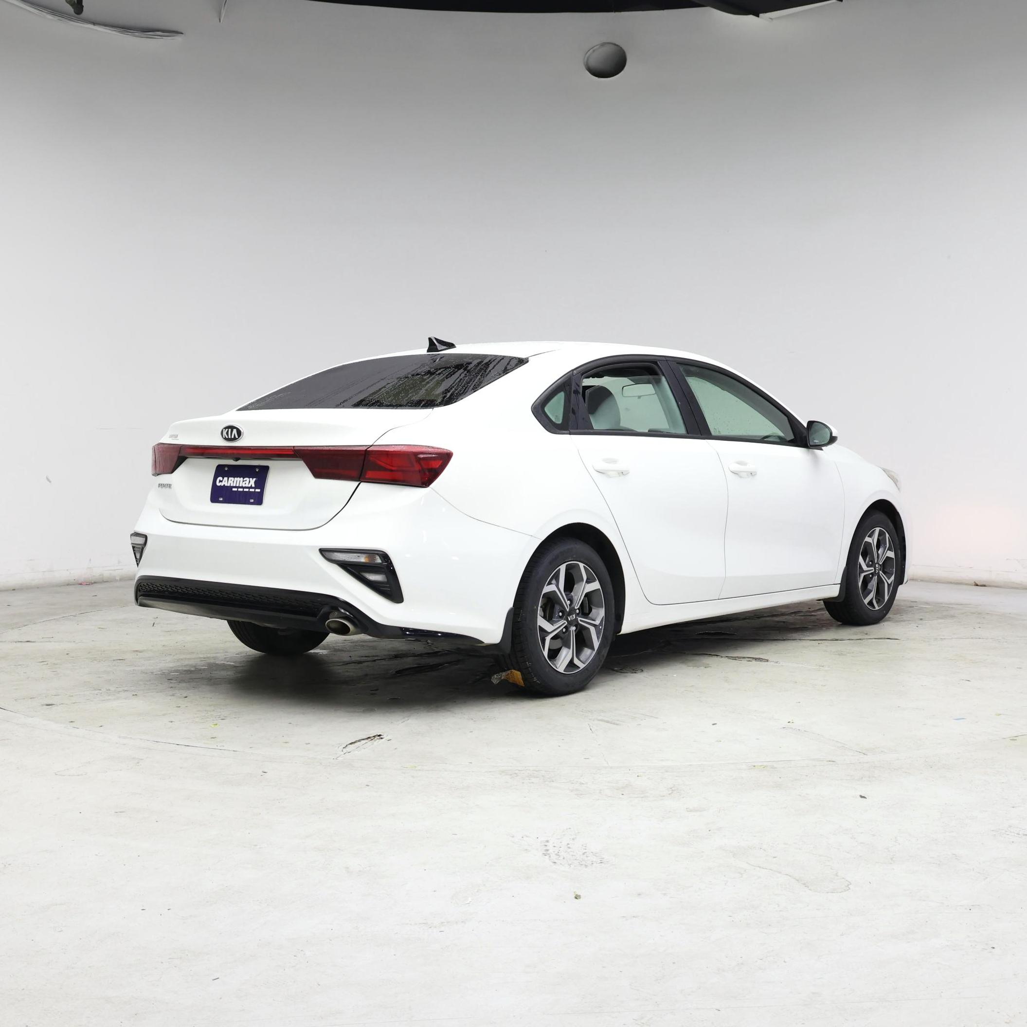 Thumbnail: 2021 Kia Forte - 8