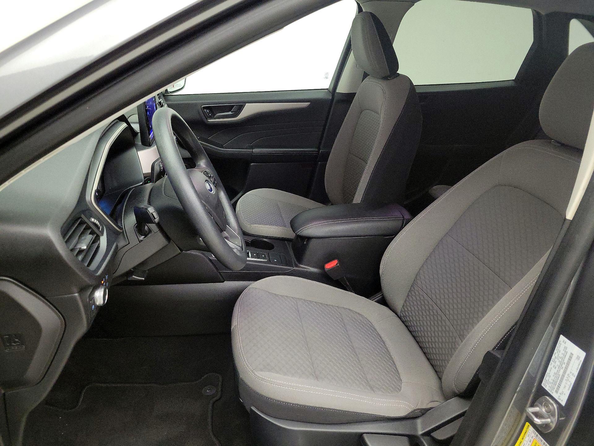 Thumbnail: 2022 Ford Escape - 11