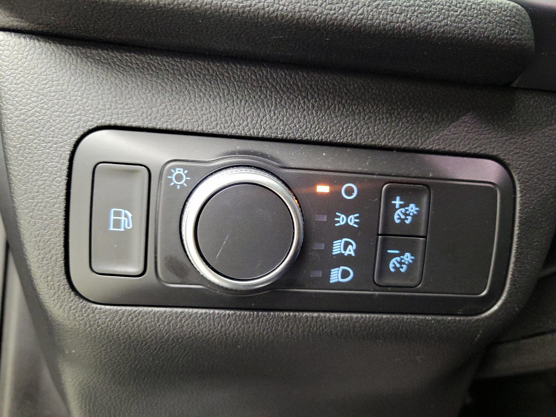 Thumbnail: 2022 Ford Escape - 13