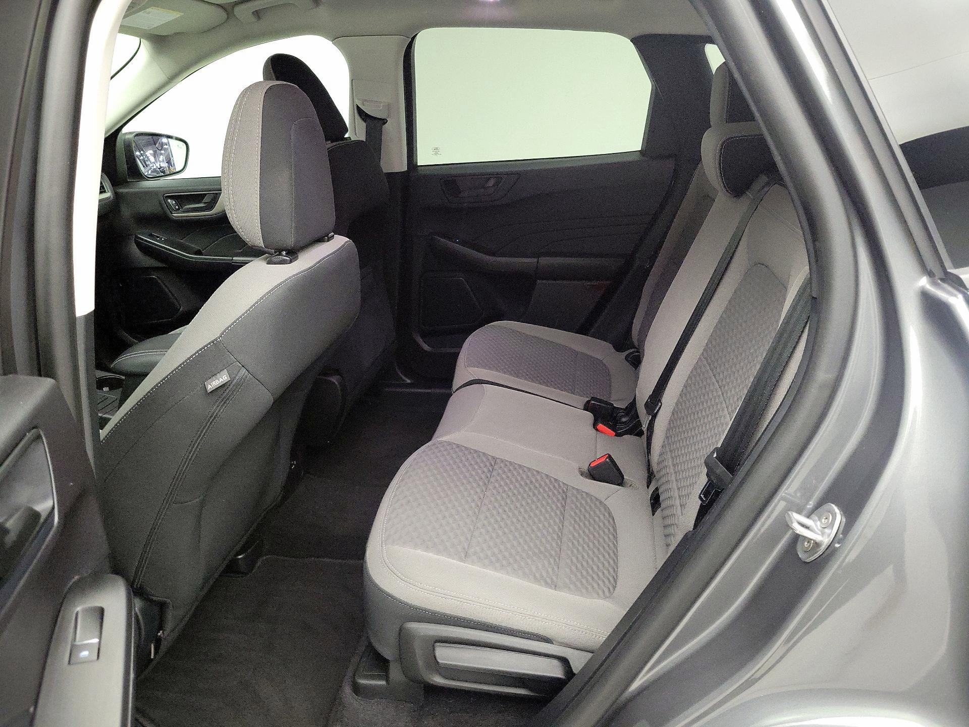 Thumbnail: 2022 Ford Escape - 19