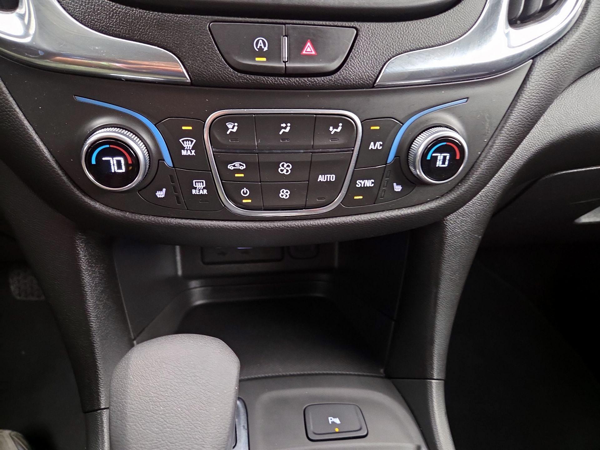 Thumbnail: 2023 Chevrolet Equinox - 16