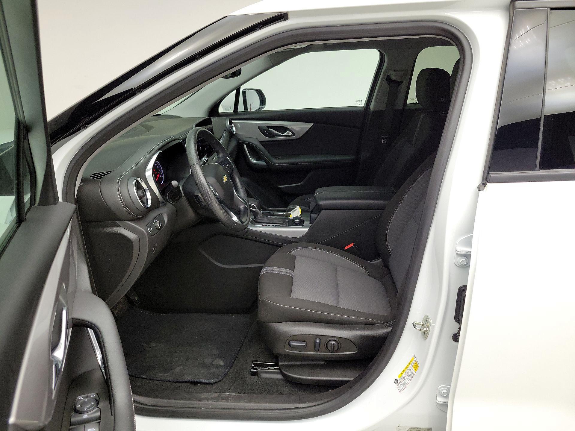 Thumbnail: 2023 Chevrolet Blazer - 11