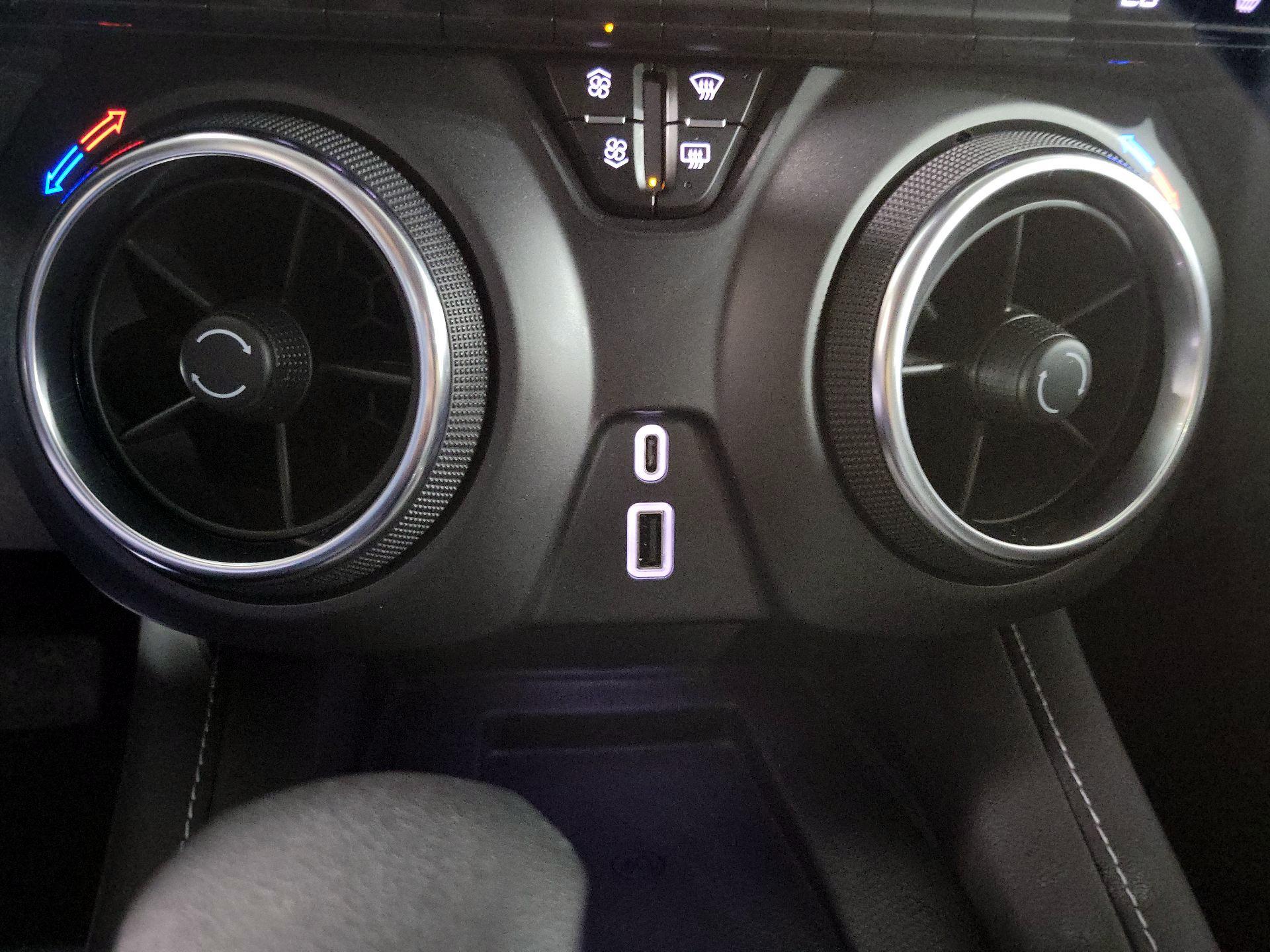 Thumbnail: 2023 Chevrolet Blazer - 18