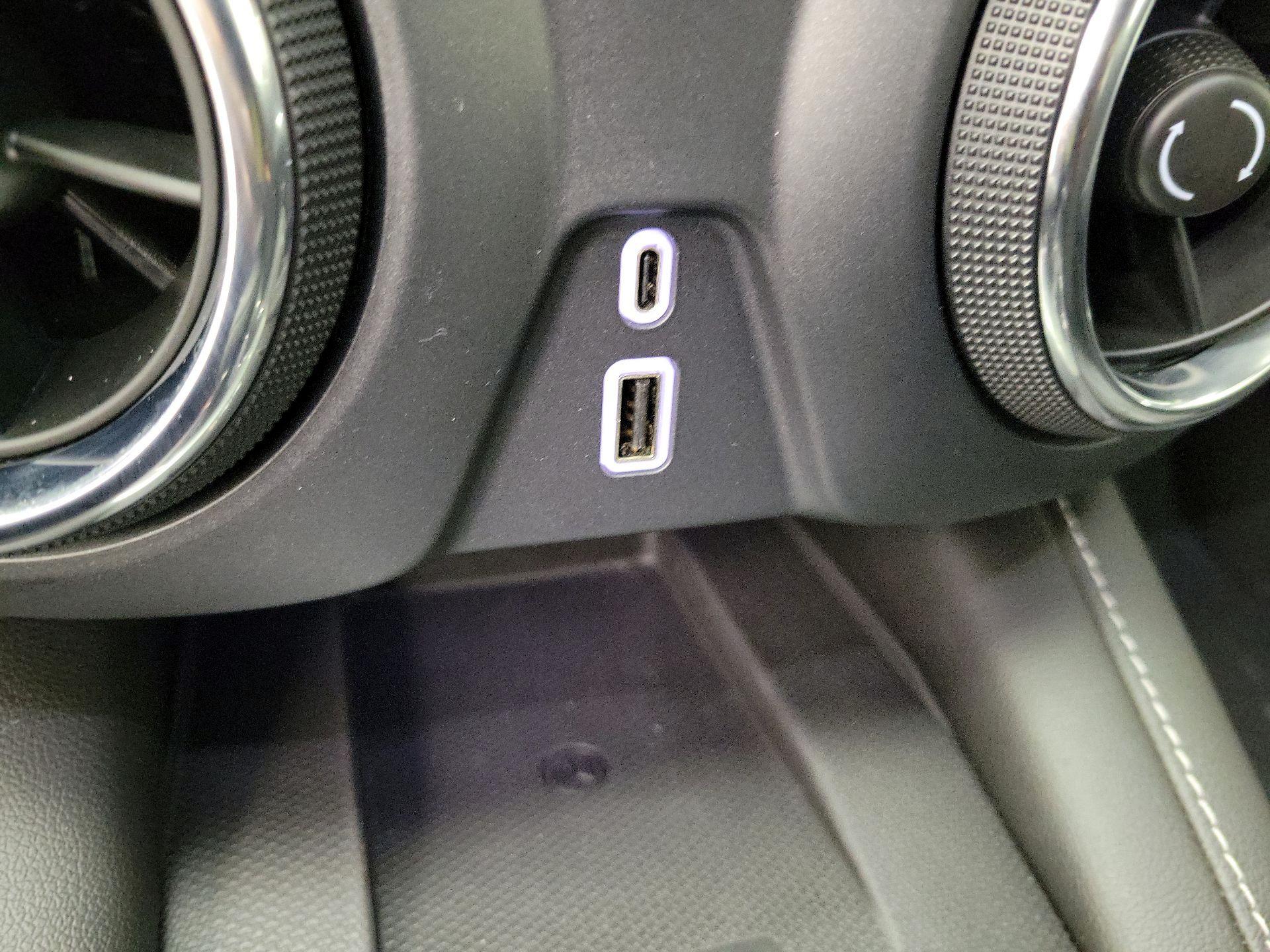 Thumbnail: 2023 Chevrolet Blazer - 18