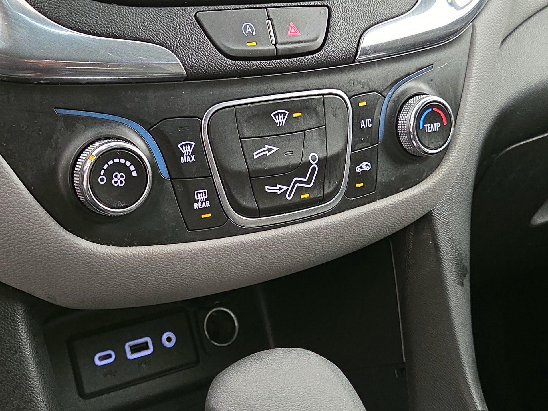 Thumbnail: 2024 Chevrolet Equinox - 16