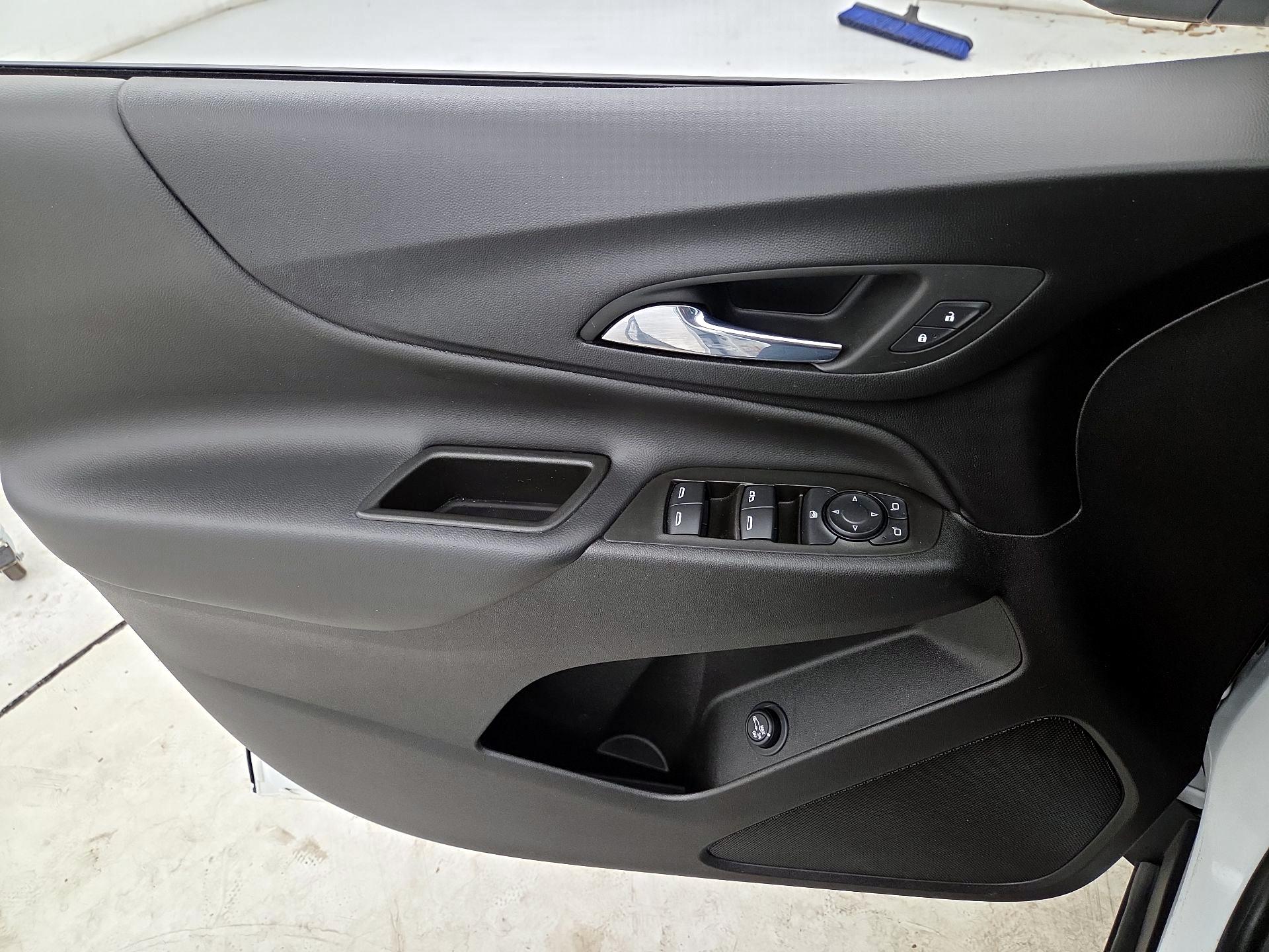 Thumbnail: 2024 Chevrolet Equinox - 12