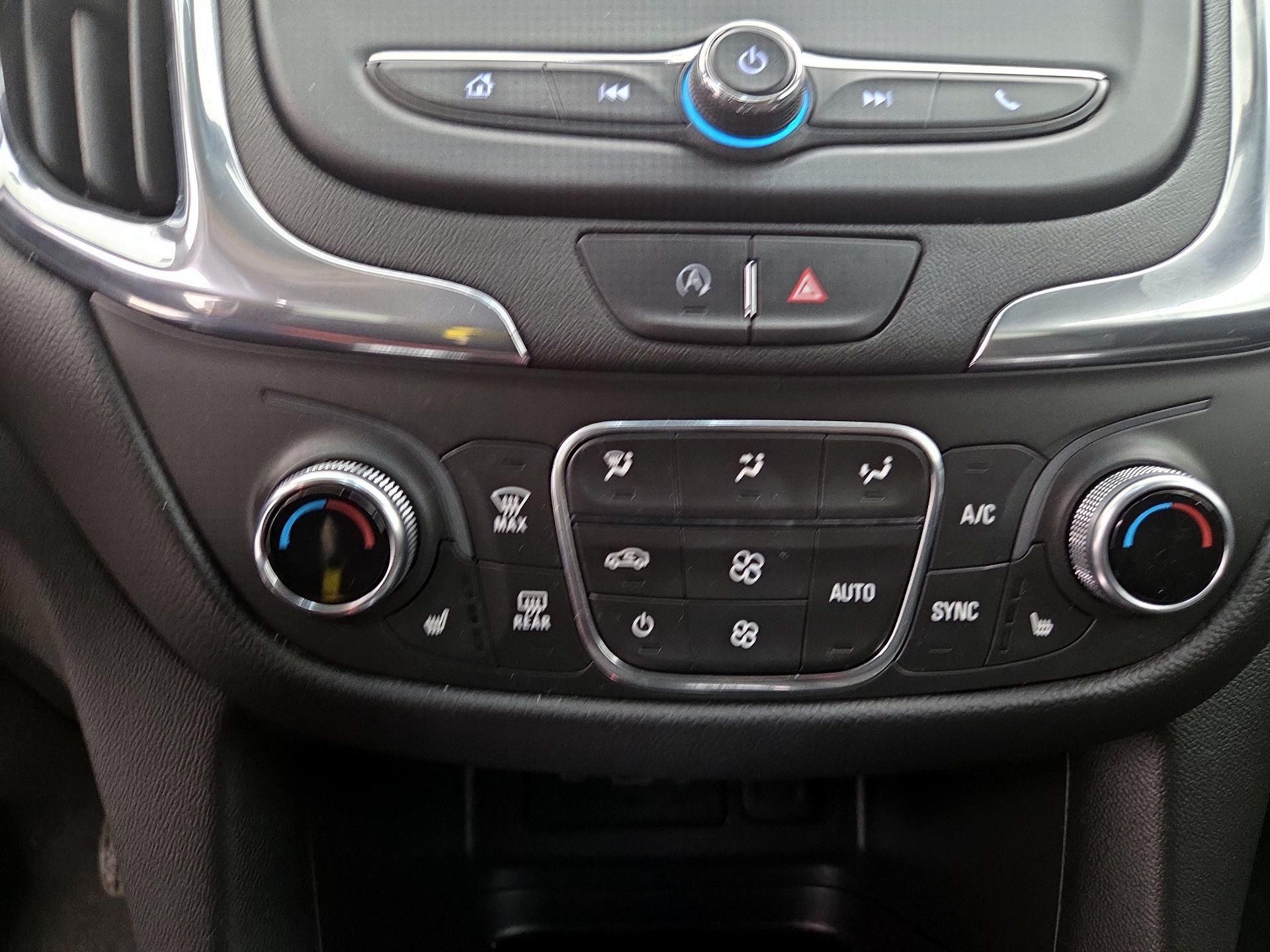 Thumbnail: 2024 Chevrolet Equinox - 16