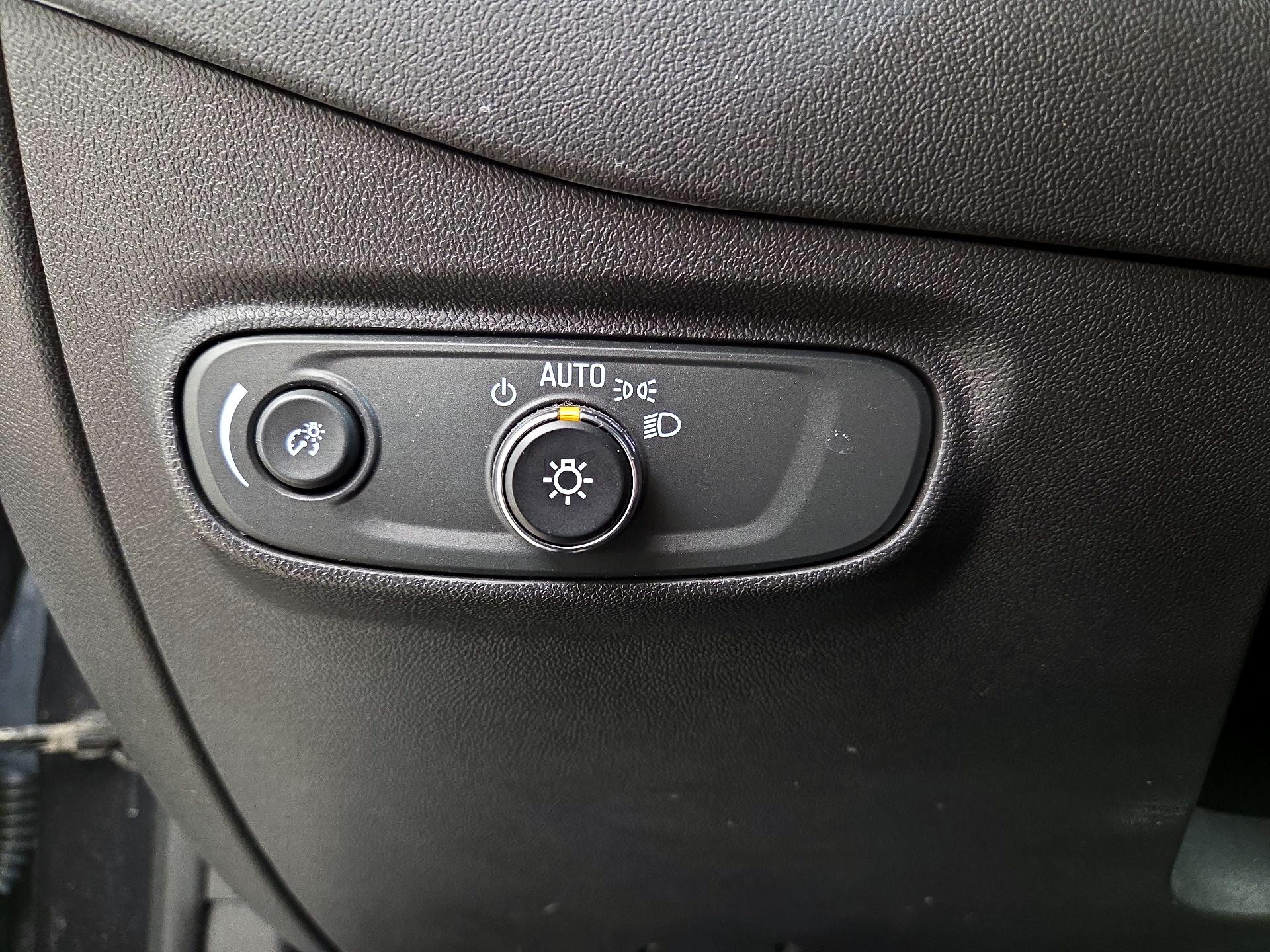 Thumbnail: 2023 Chevrolet Equinox - 13