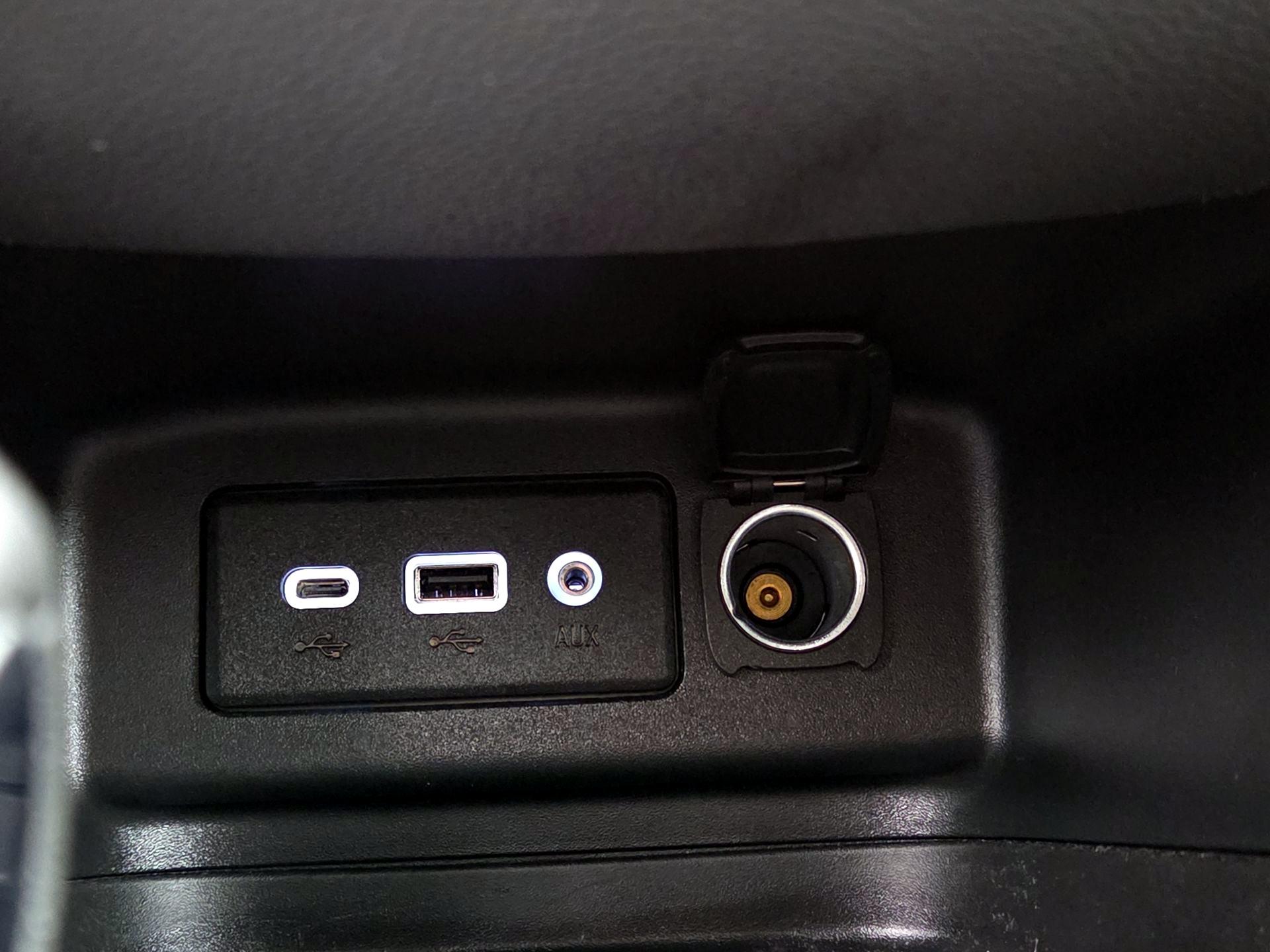 Thumbnail: 2023 Chevrolet Equinox - 18