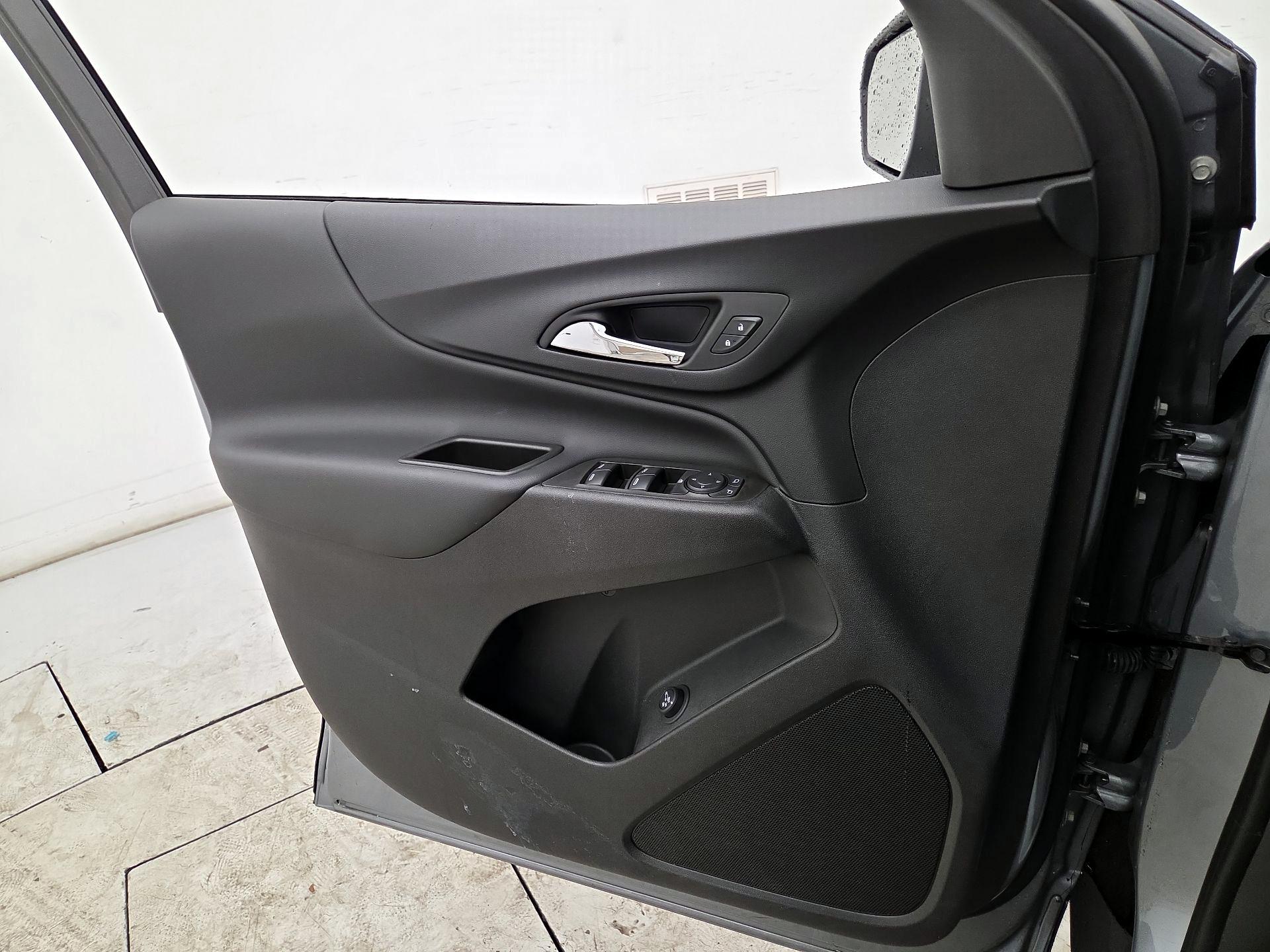 Thumbnail: 2024 Chevrolet Equinox - 12