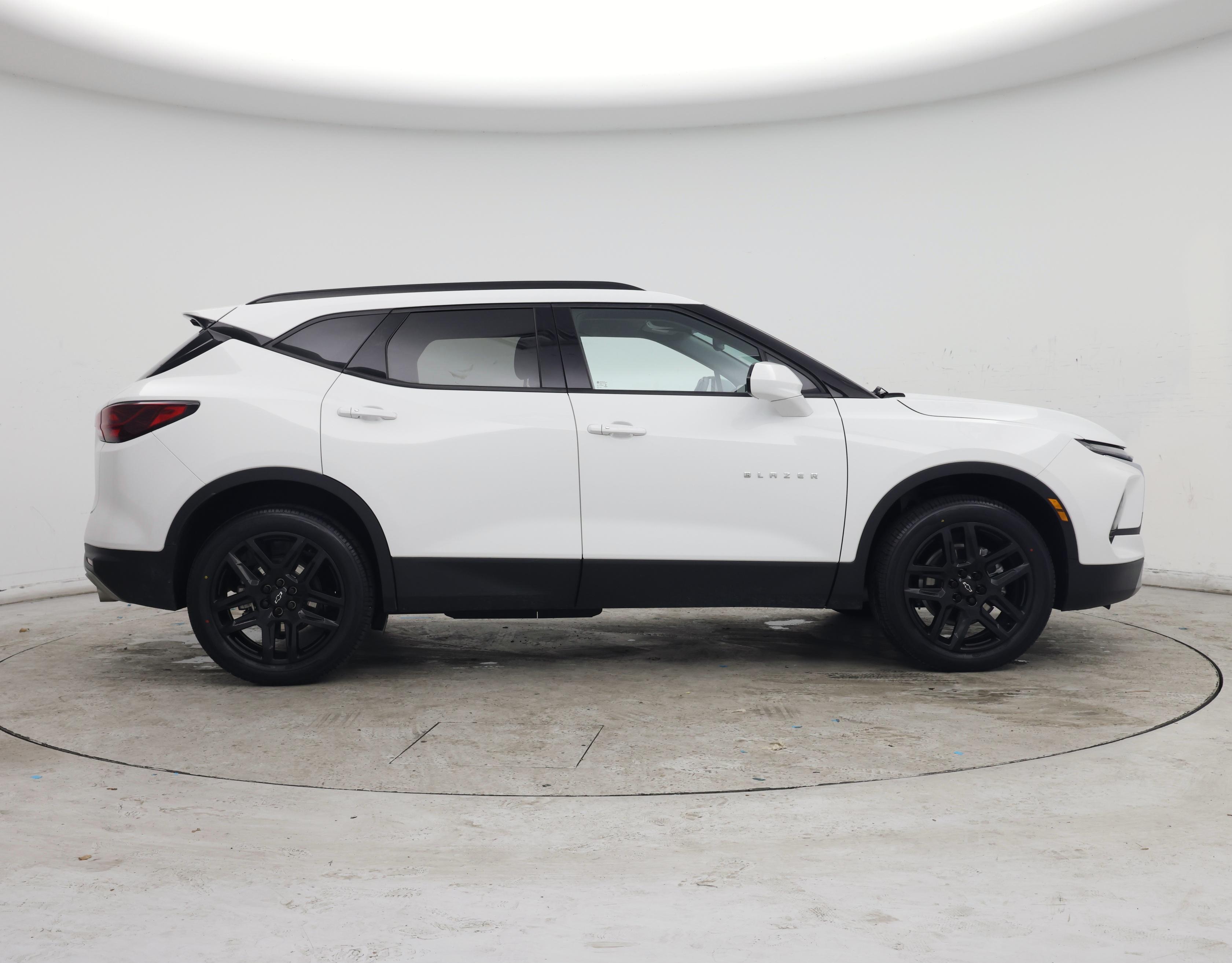 Thumbnail: 2023 Chevrolet Blazer - 7