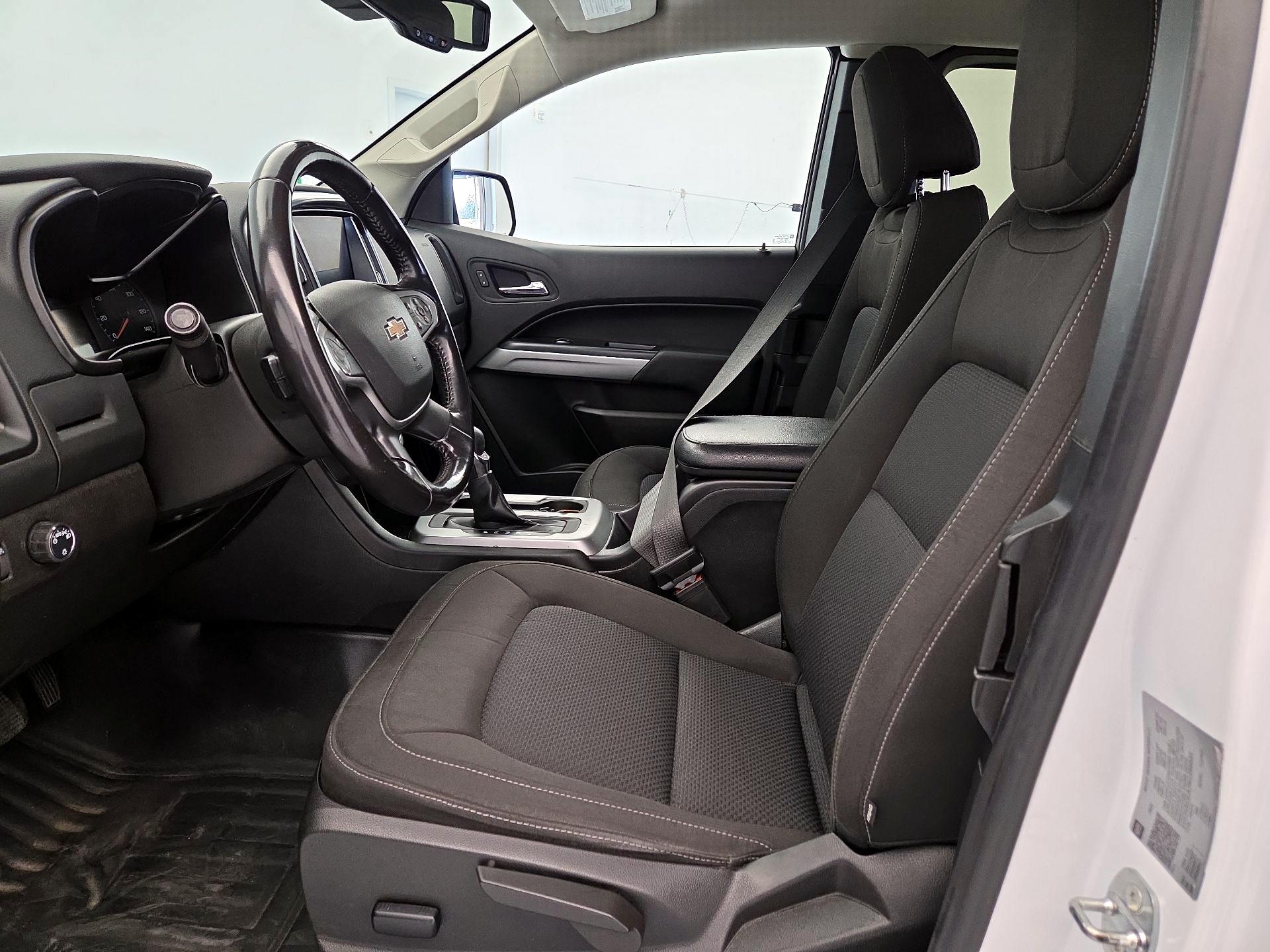 Thumbnail: 2022 Chevrolet Colorado - 11