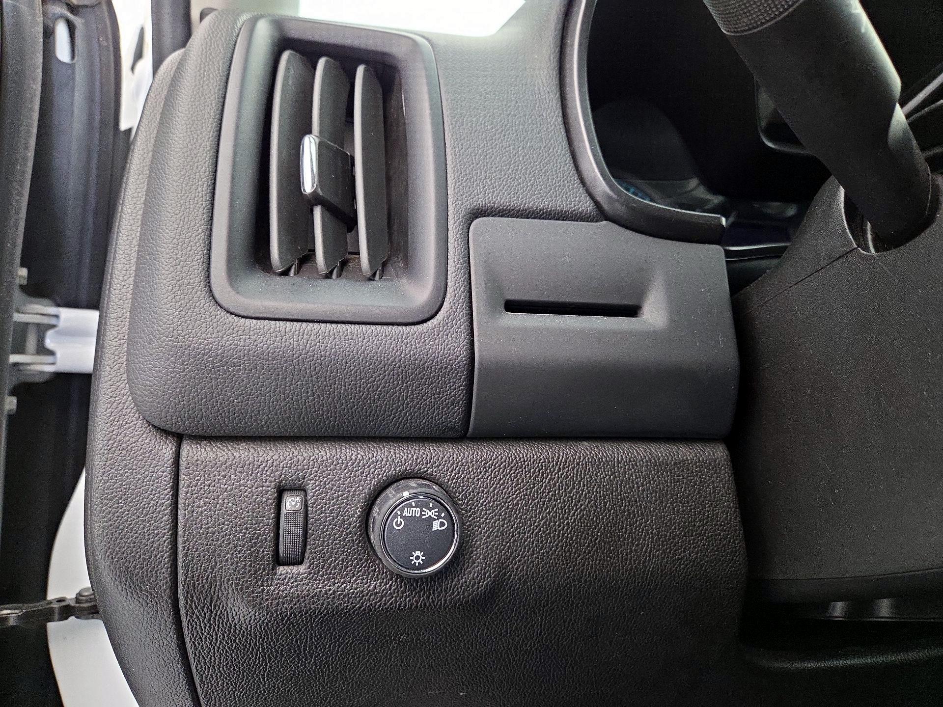 Thumbnail: 2022 Chevrolet Colorado - 13