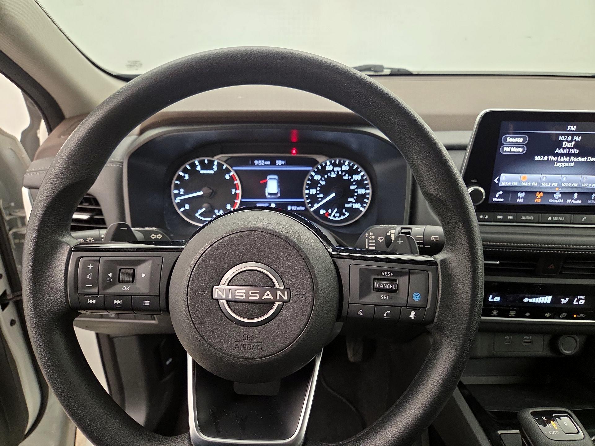 Thumbnail: 2023 Nissan Rogue - 10