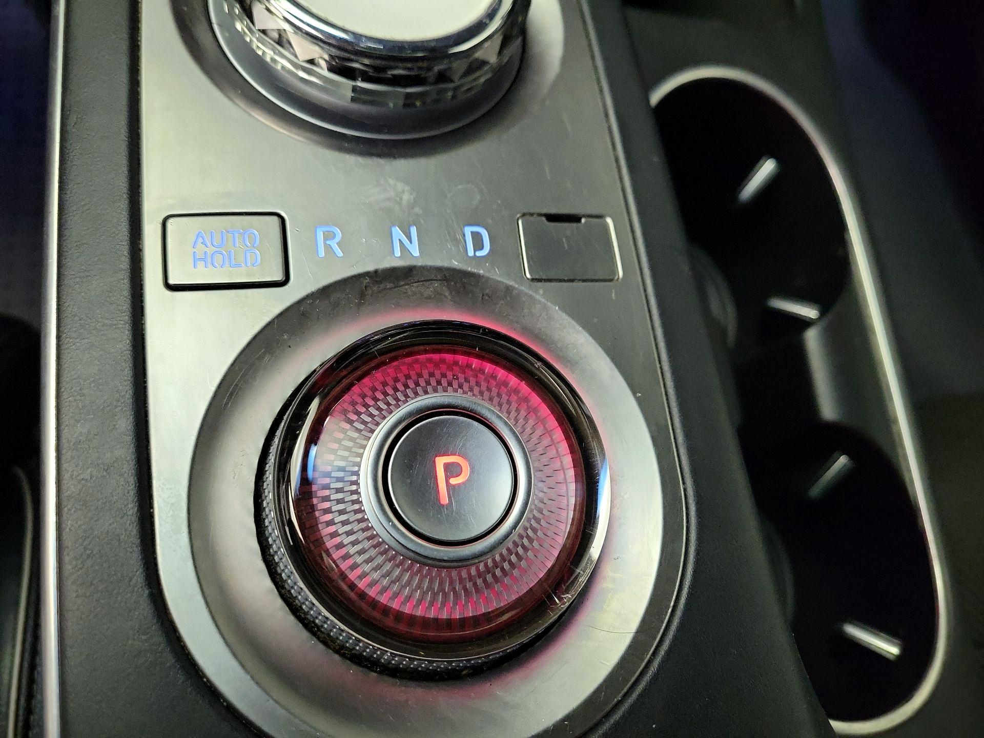 Thumbnail: 2025 Genesis GV70 - 18