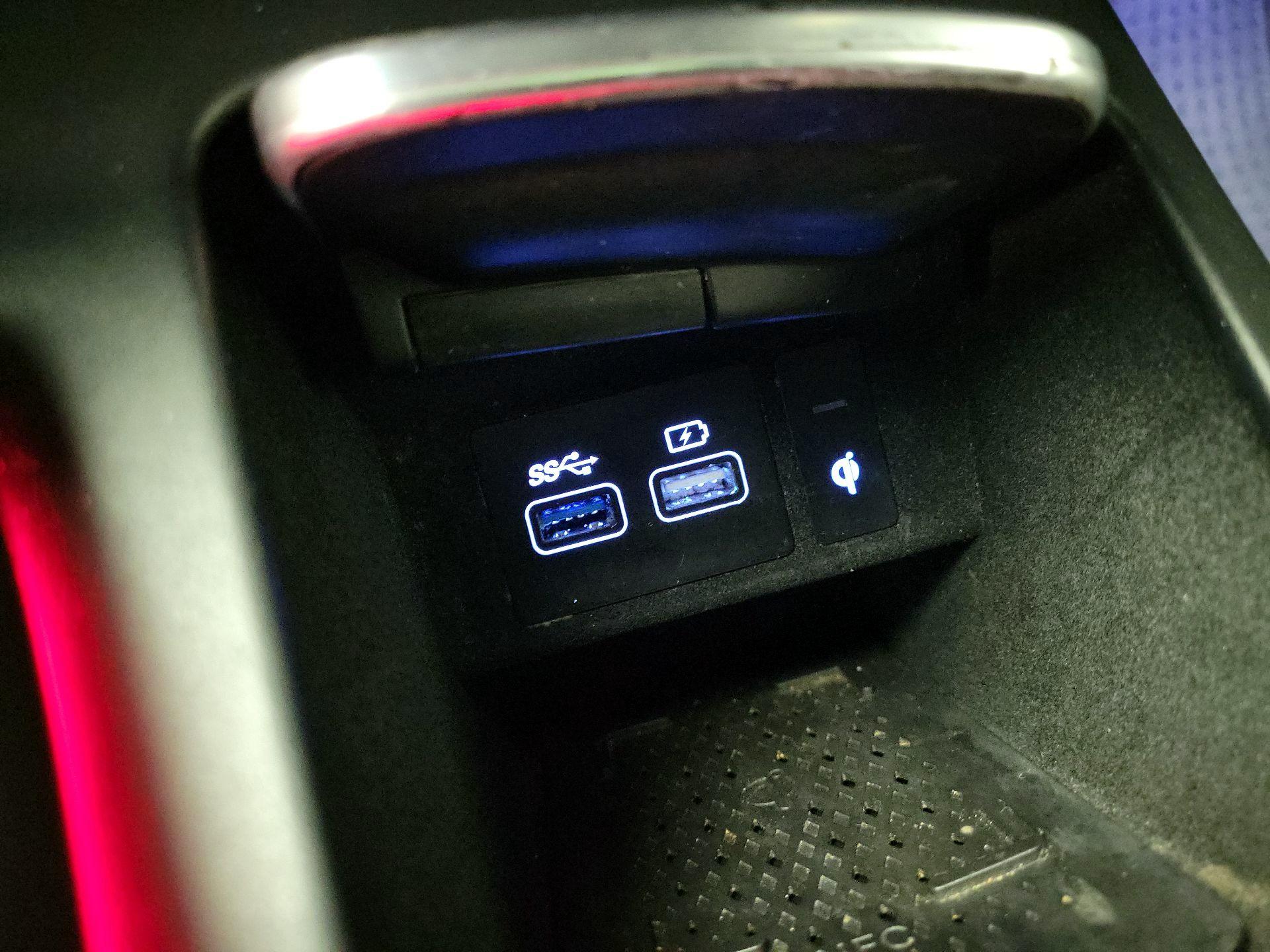 Thumbnail: 2025 Genesis GV70 - 19