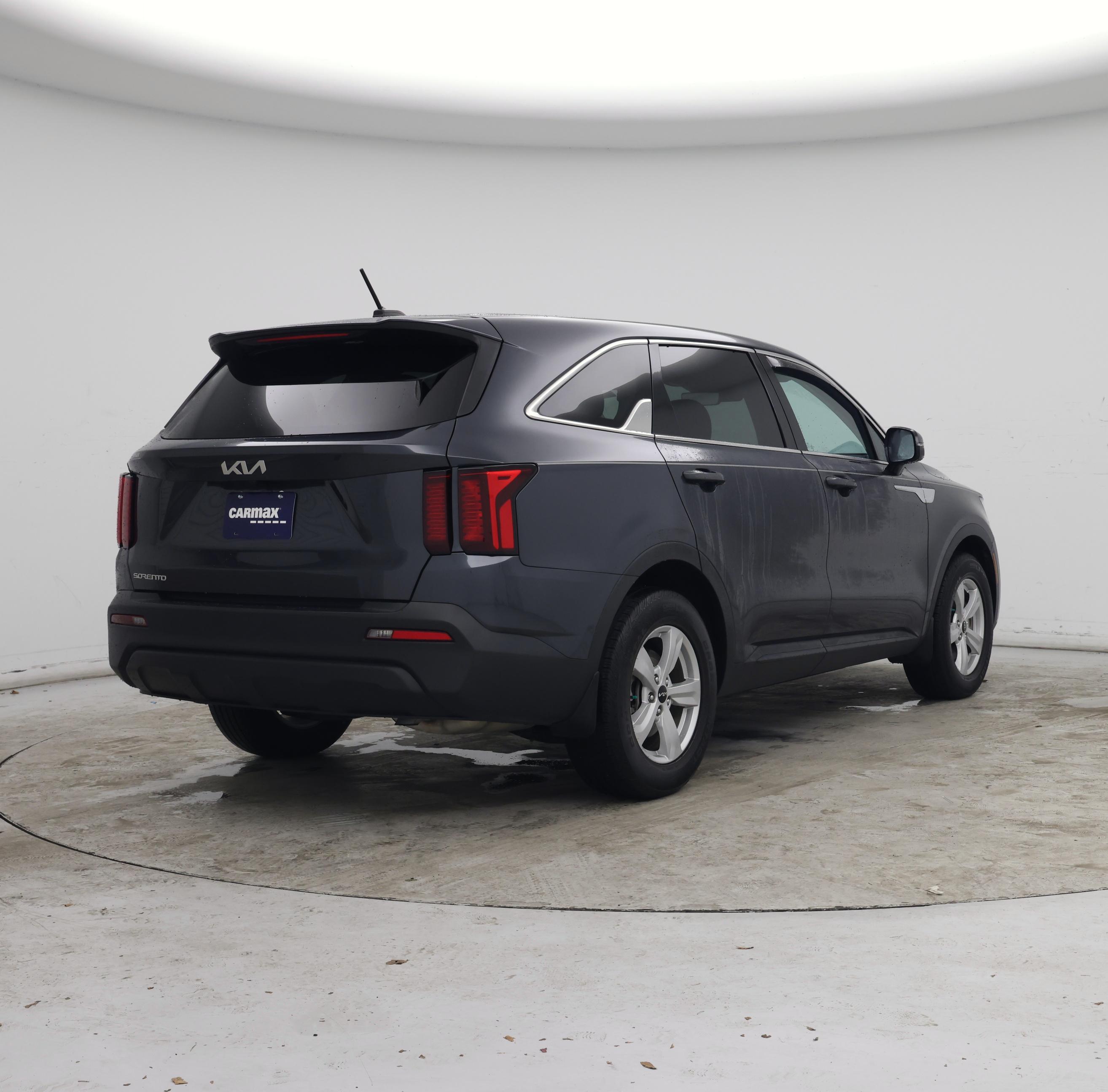 Thumbnail: 2023 Kia Sorento - 8