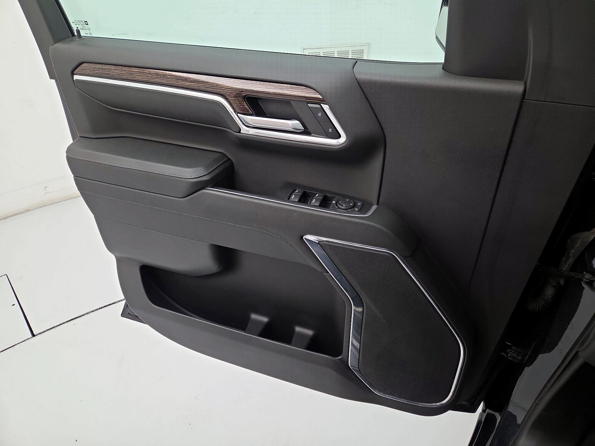 Thumbnail: 2024 GMC Sierra 1500 - 12