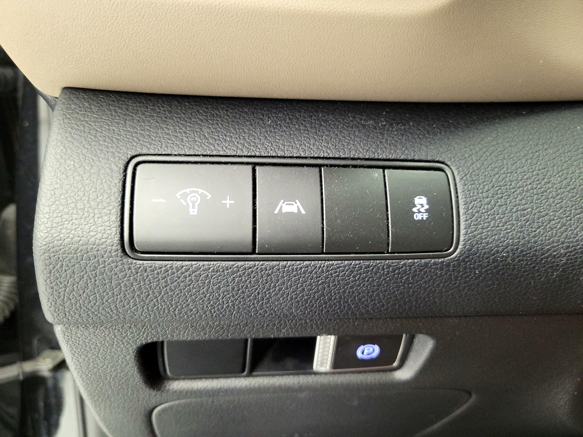 Thumbnail: 2022 Hyundai Santa Fe - 13