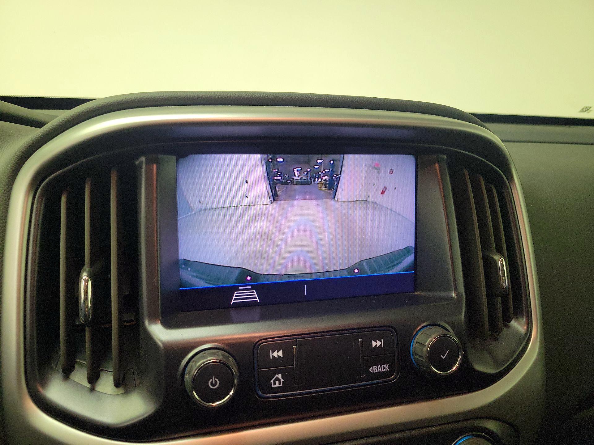 Thumbnail: 2022 Chevrolet Colorado - 14