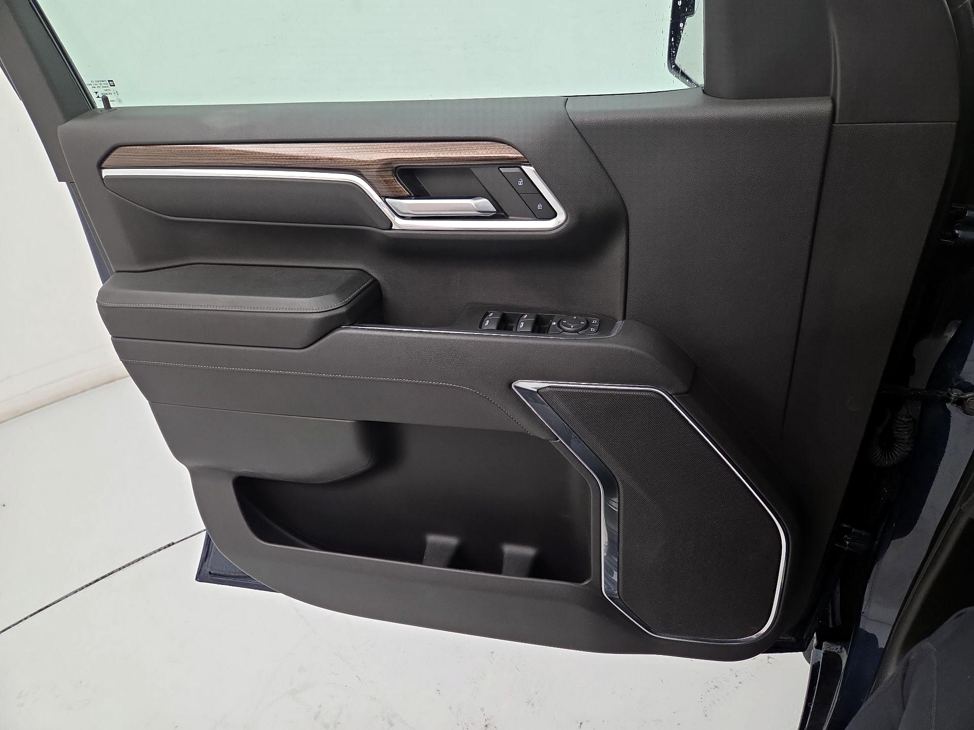 Thumbnail: 2023 Chevrolet Silverado 1500 - 12