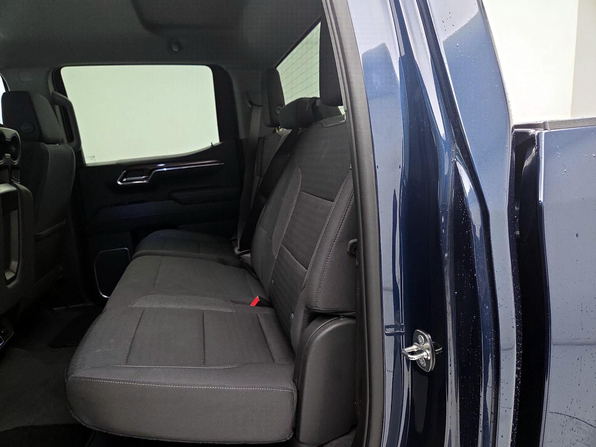 Thumbnail: 2023 Chevrolet Silverado 1500 - 19