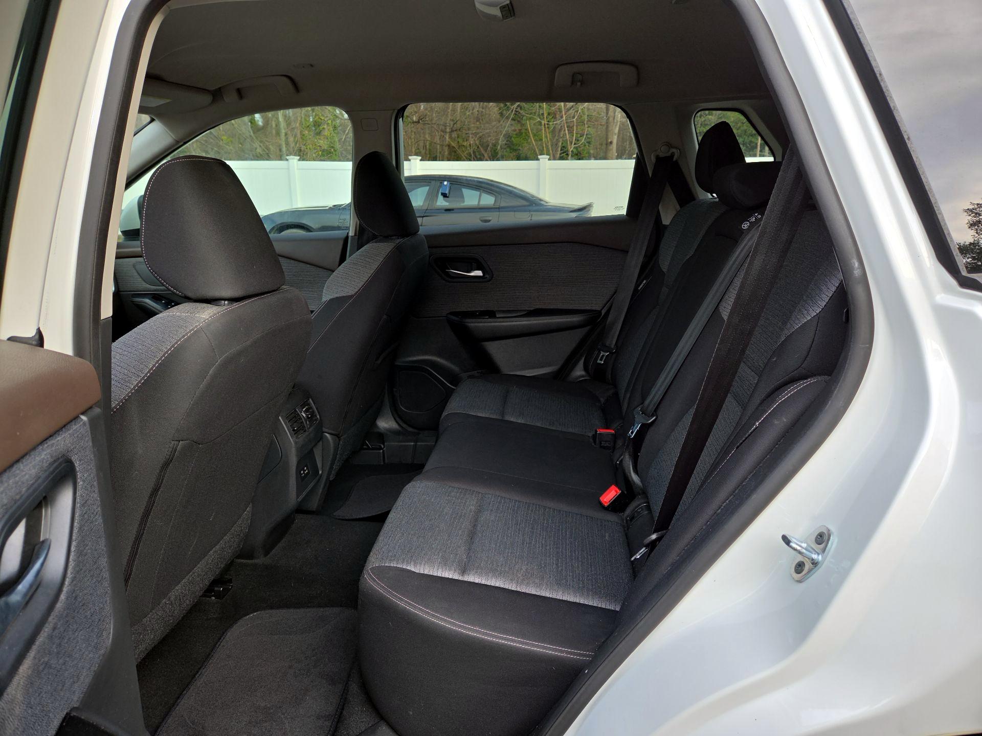 Thumbnail: 2023 Nissan Rogue - 17